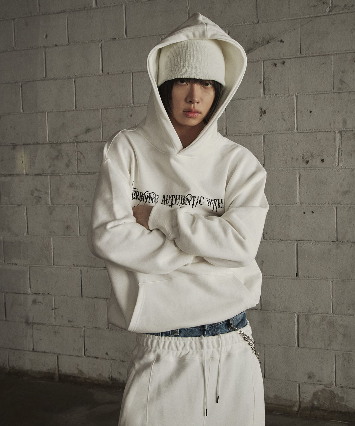 르렌느(LERENNE) Authentic Over Hoodie - White