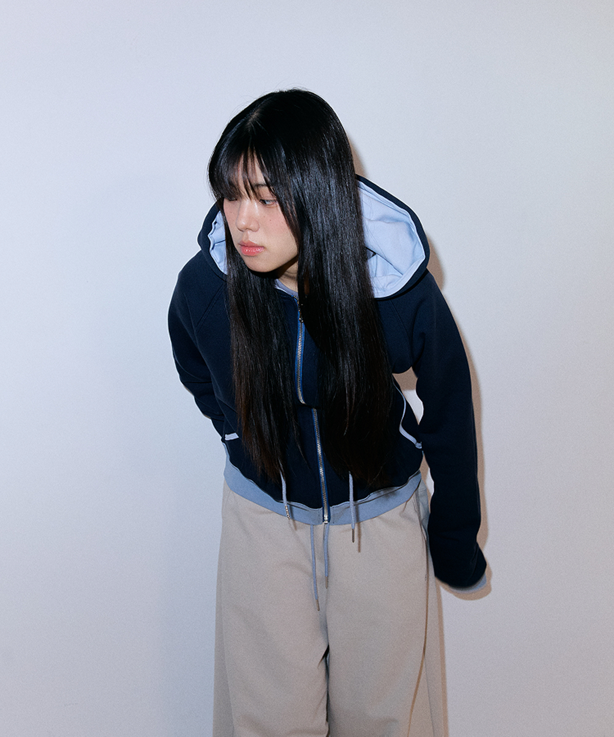 플러티(FLIRTY) 투톤 후드 집업 (Navy)