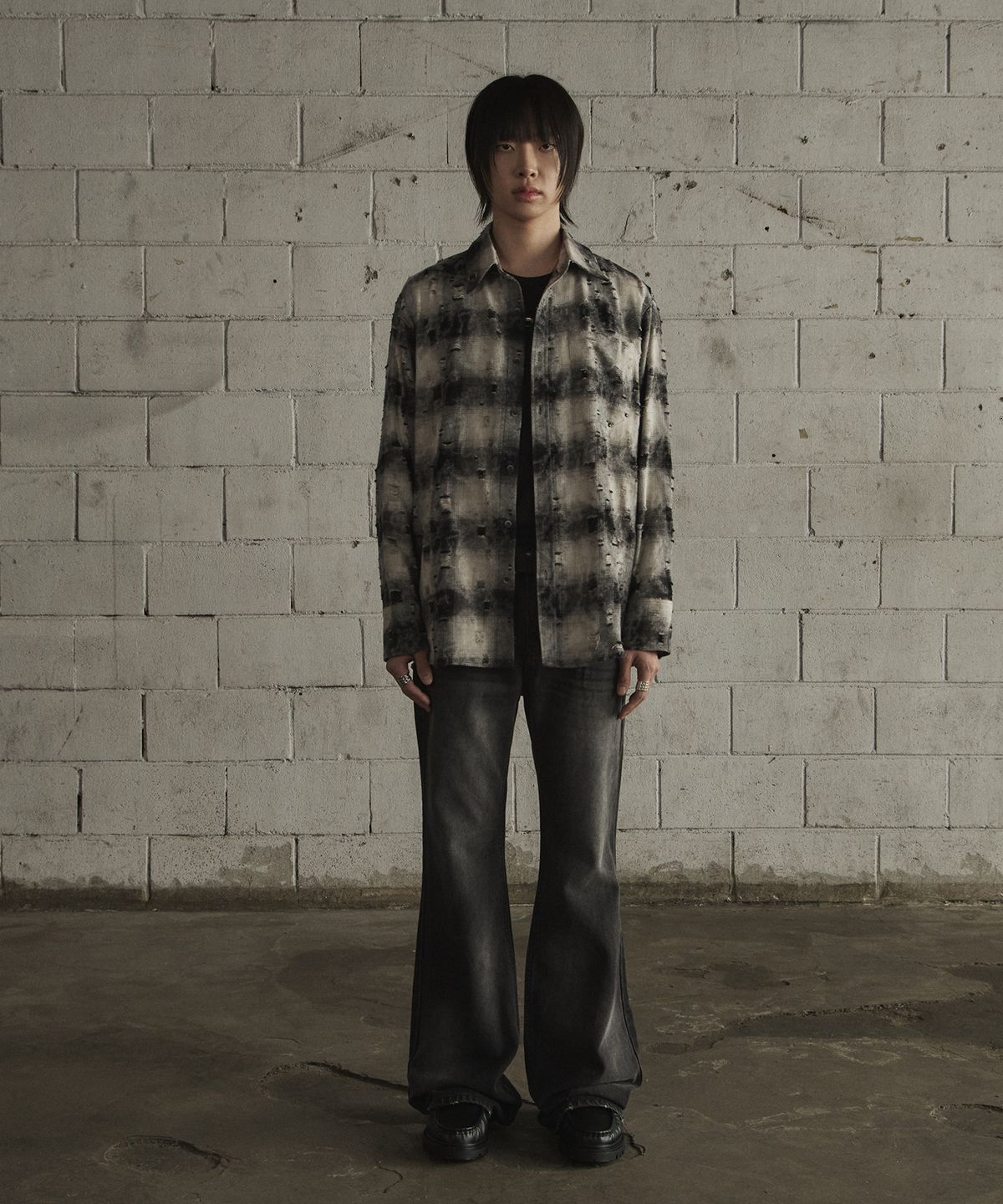 르렌느(LERENNE) Damaged Check Over Shirt - Check Black