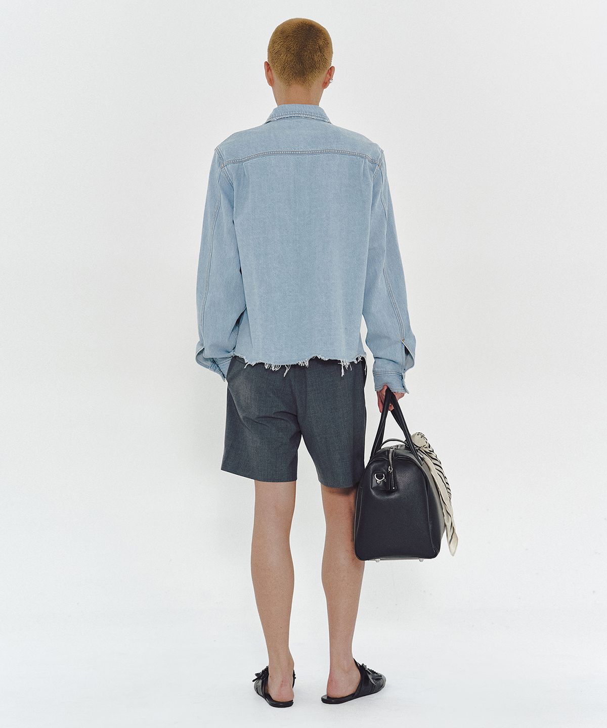 엠엠아이씨(MMIC) BROKEN SHIRT (LIGHT BLUE)