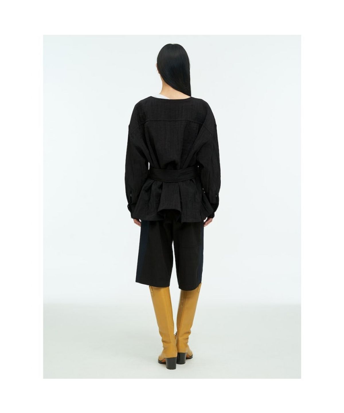 앙개(ANGGAE) Belted Tunic Blouse  Black