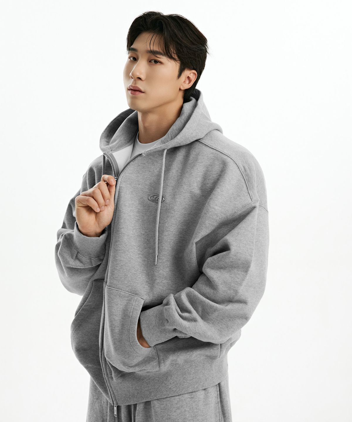 본투윈(BORN TO WIN) CHROME B HOODIE ZIP-UP [MELANGE GREY]