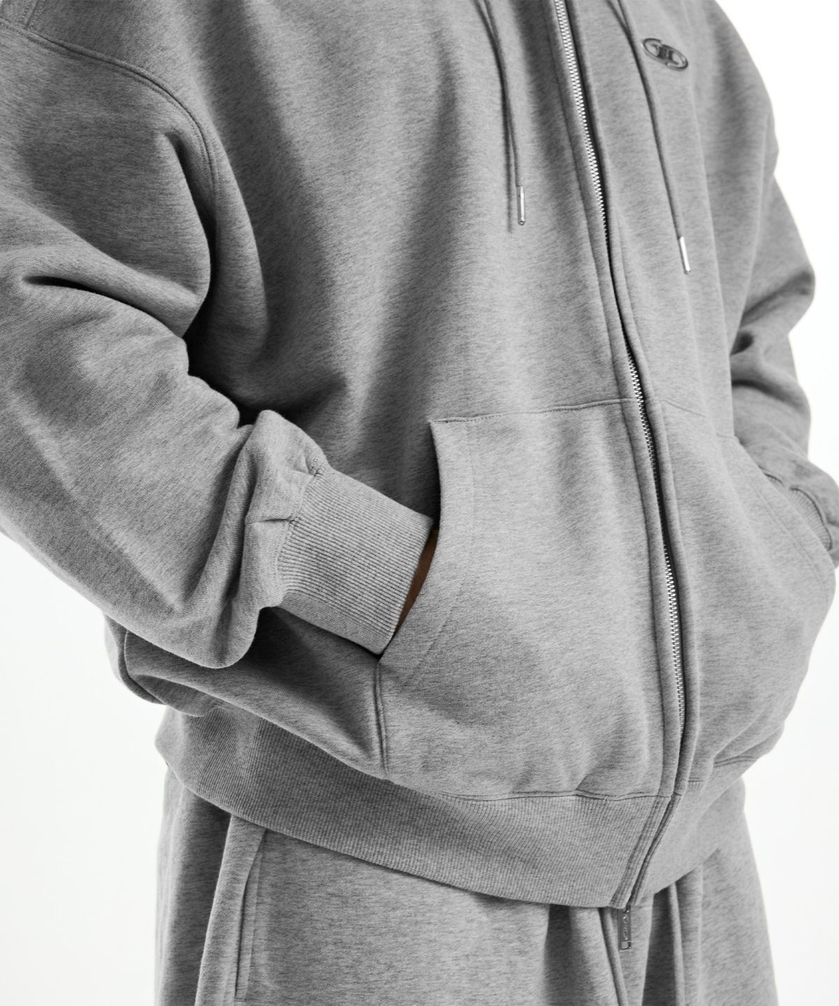 본투윈(BORN TO WIN) CHROME B HOODIE ZIP-UP [MELANGE GREY]