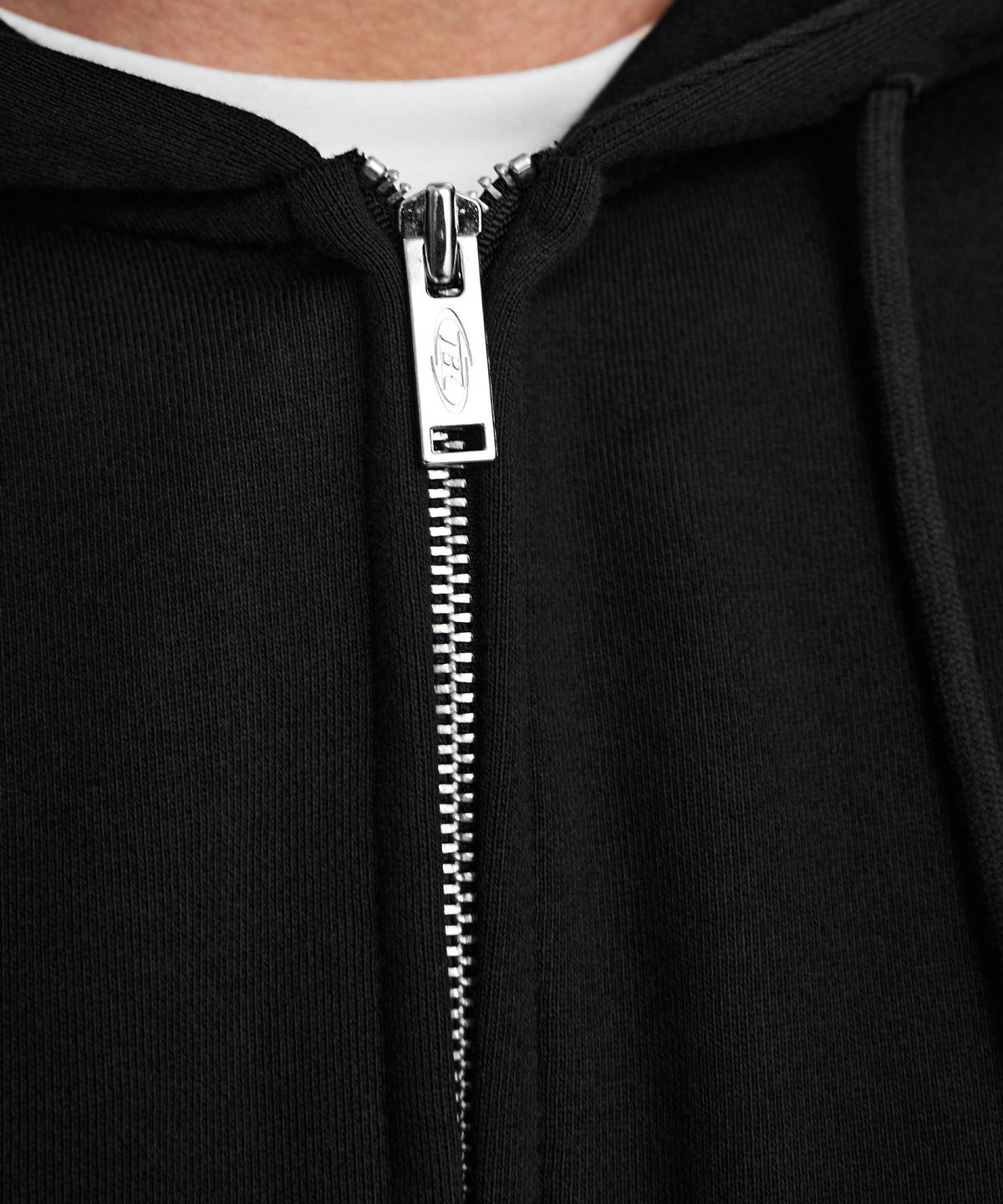 본투윈(BORN TO WIN) CHROME B HOODIE ZIP-UP [BLACK]