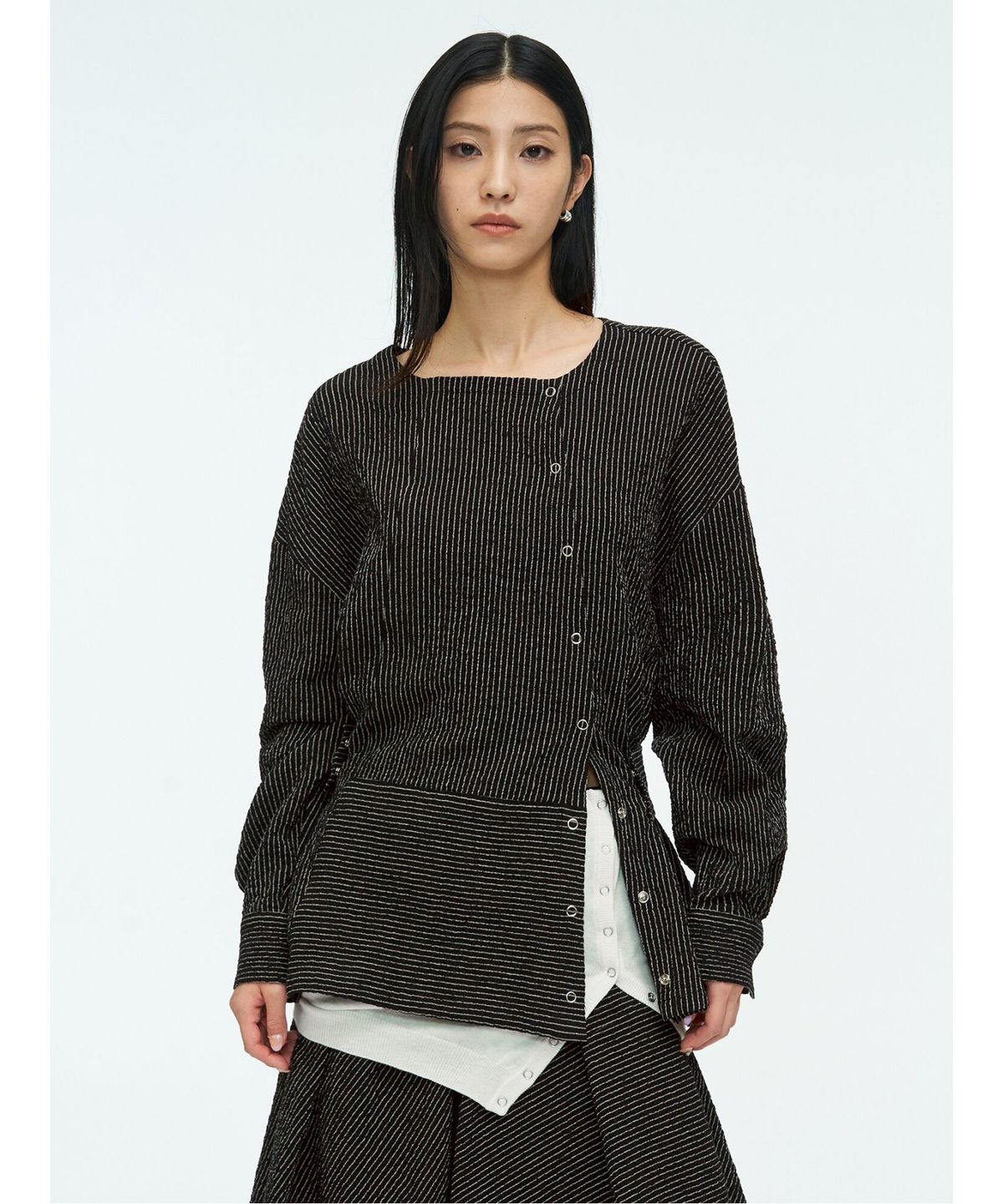 앙개(ANGGAE) Belted Tunic Blouse  Black