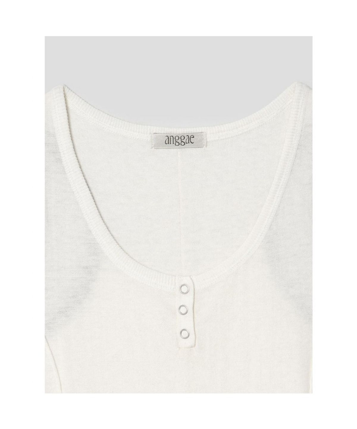 앙개(ANGGAE) Henry Neck Tank Top  White
