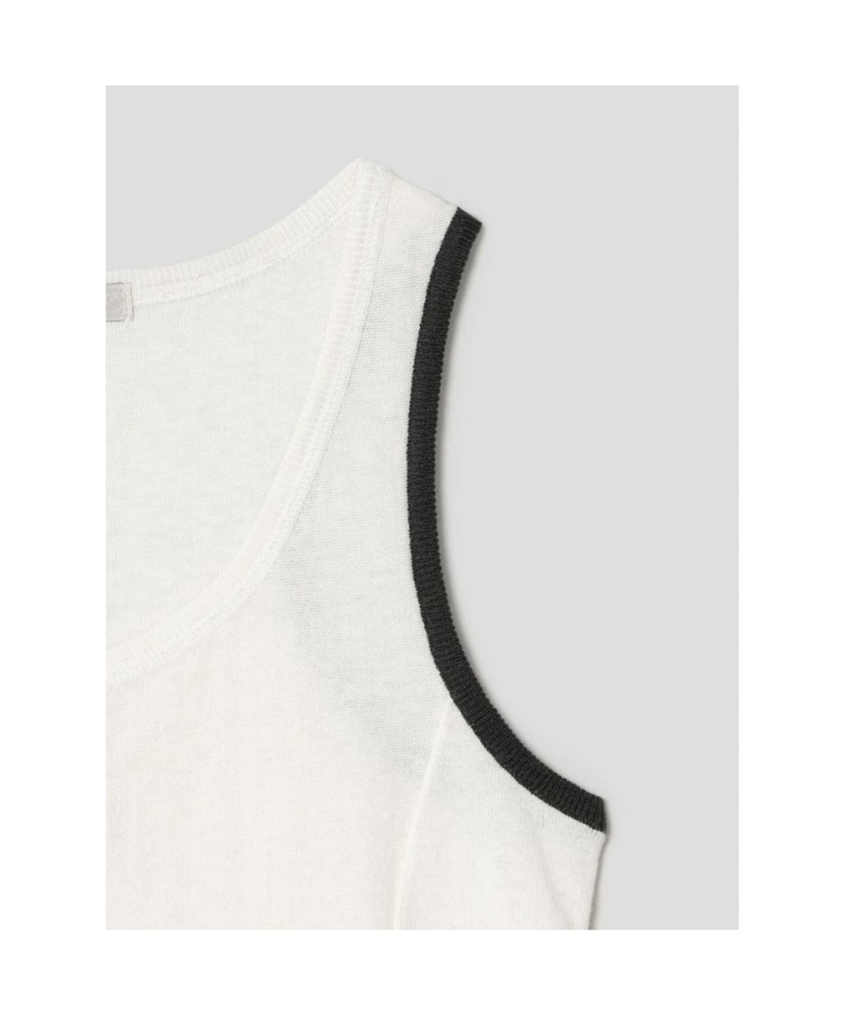 앙개(ANGGAE) Henry Neck Tank Top  White