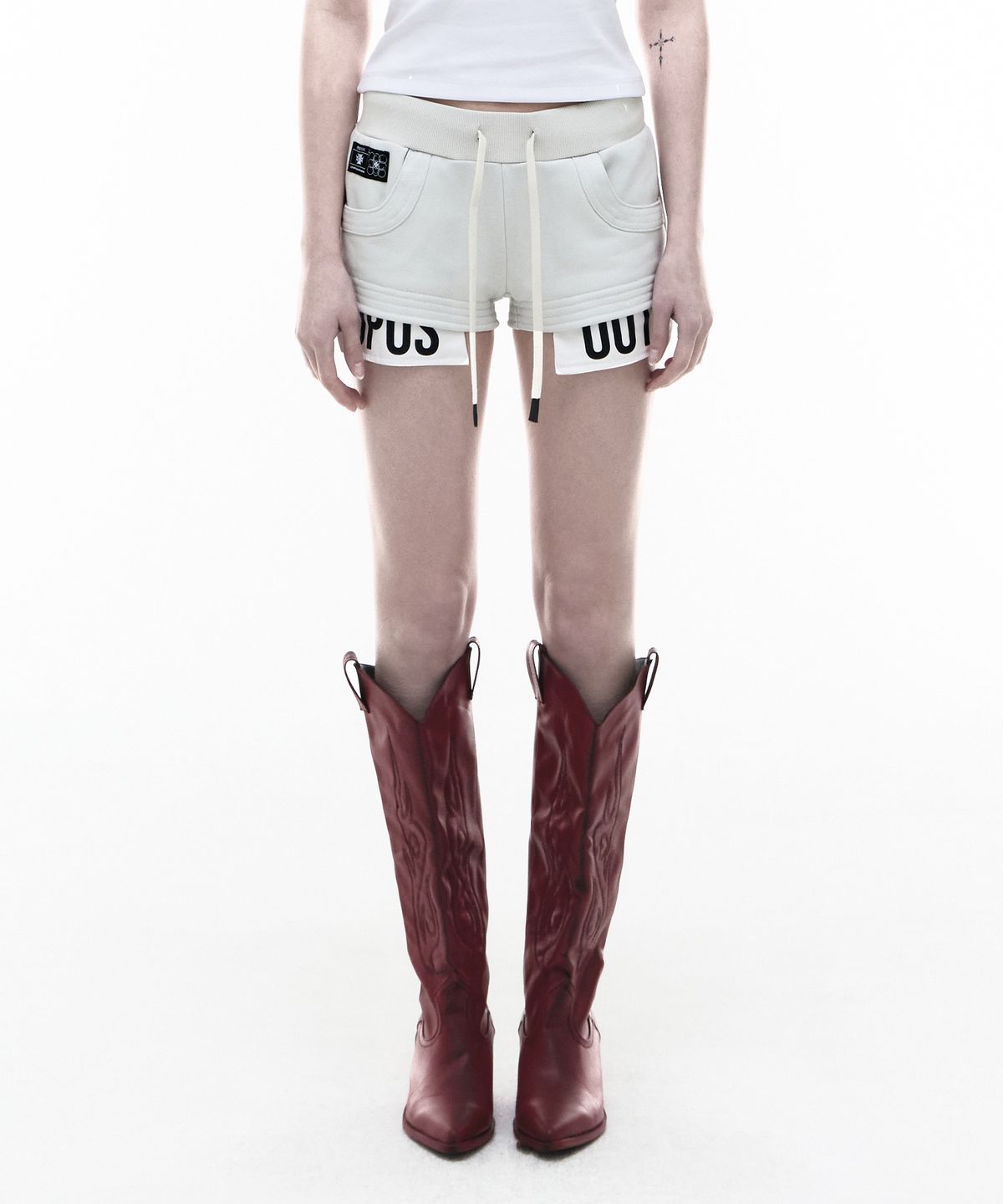오퍼스 0012(OPUS 0012) Op. 08 CLASSIC PATCHED MICRO SWEAT PANTS IVORY