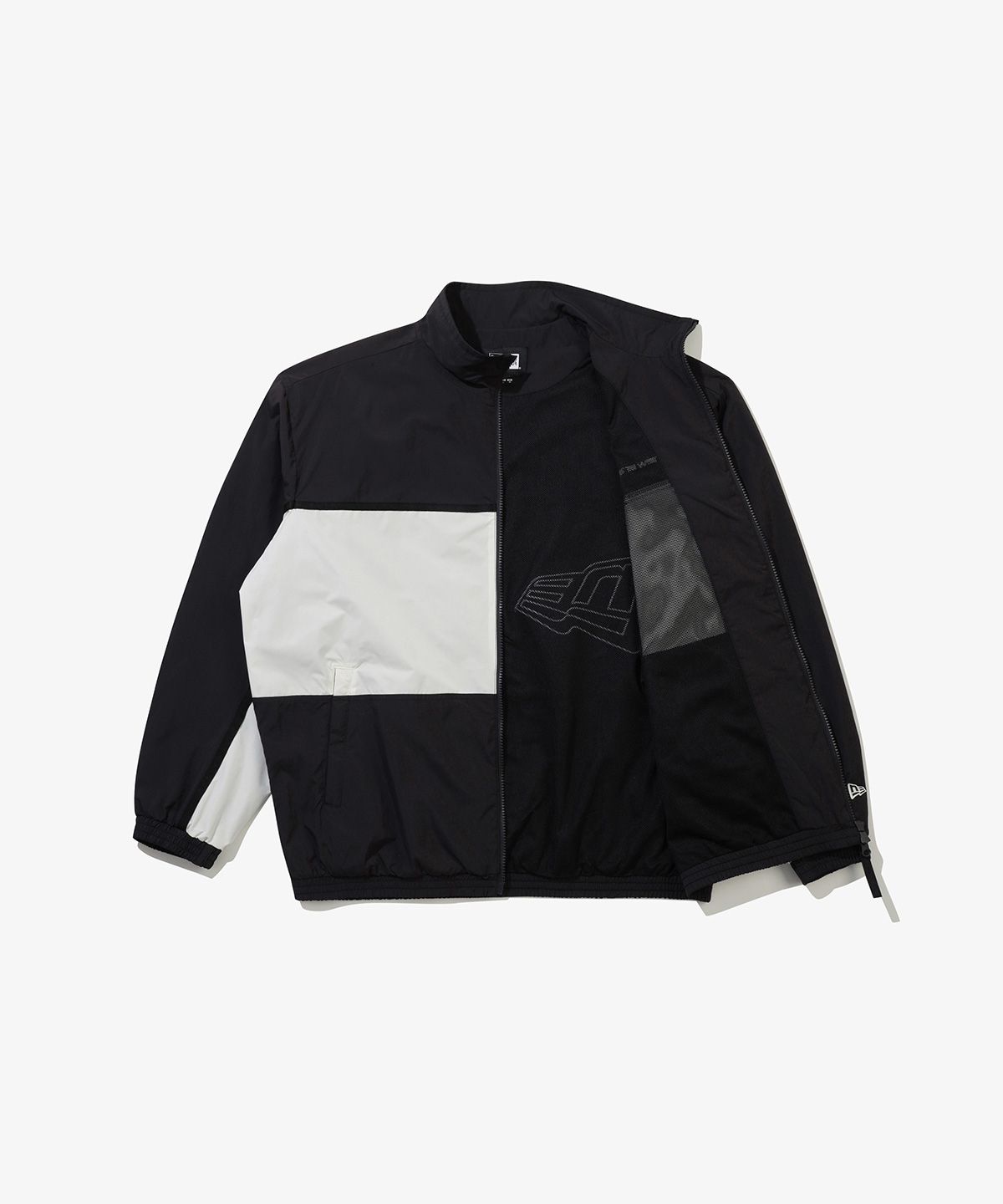 뉴에라(NEW ERA) 락 박스 웜 업 재킷 블랙 14954696