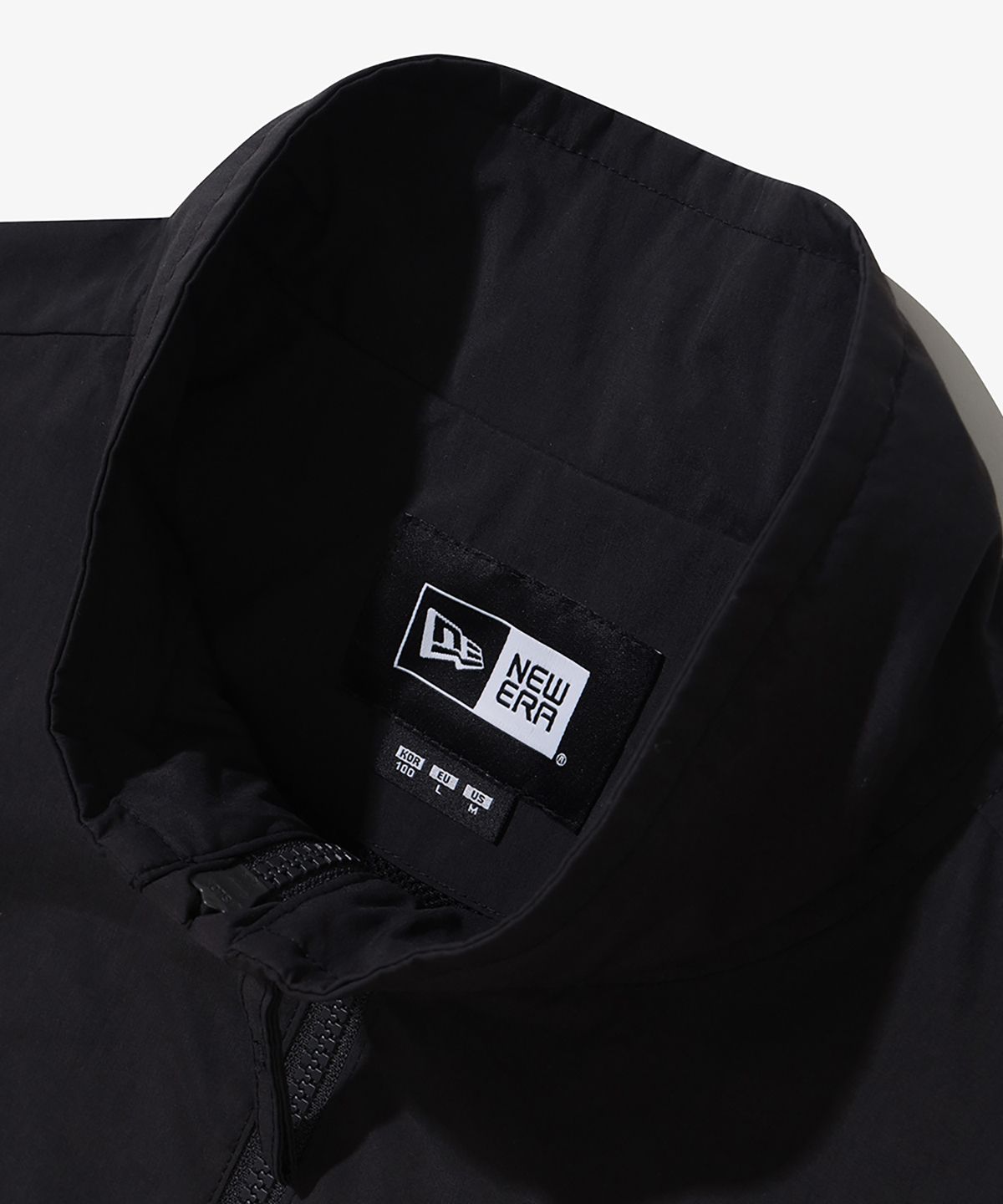뉴에라(NEW ERA) 락 박스 웜 업 재킷 블랙 14954696