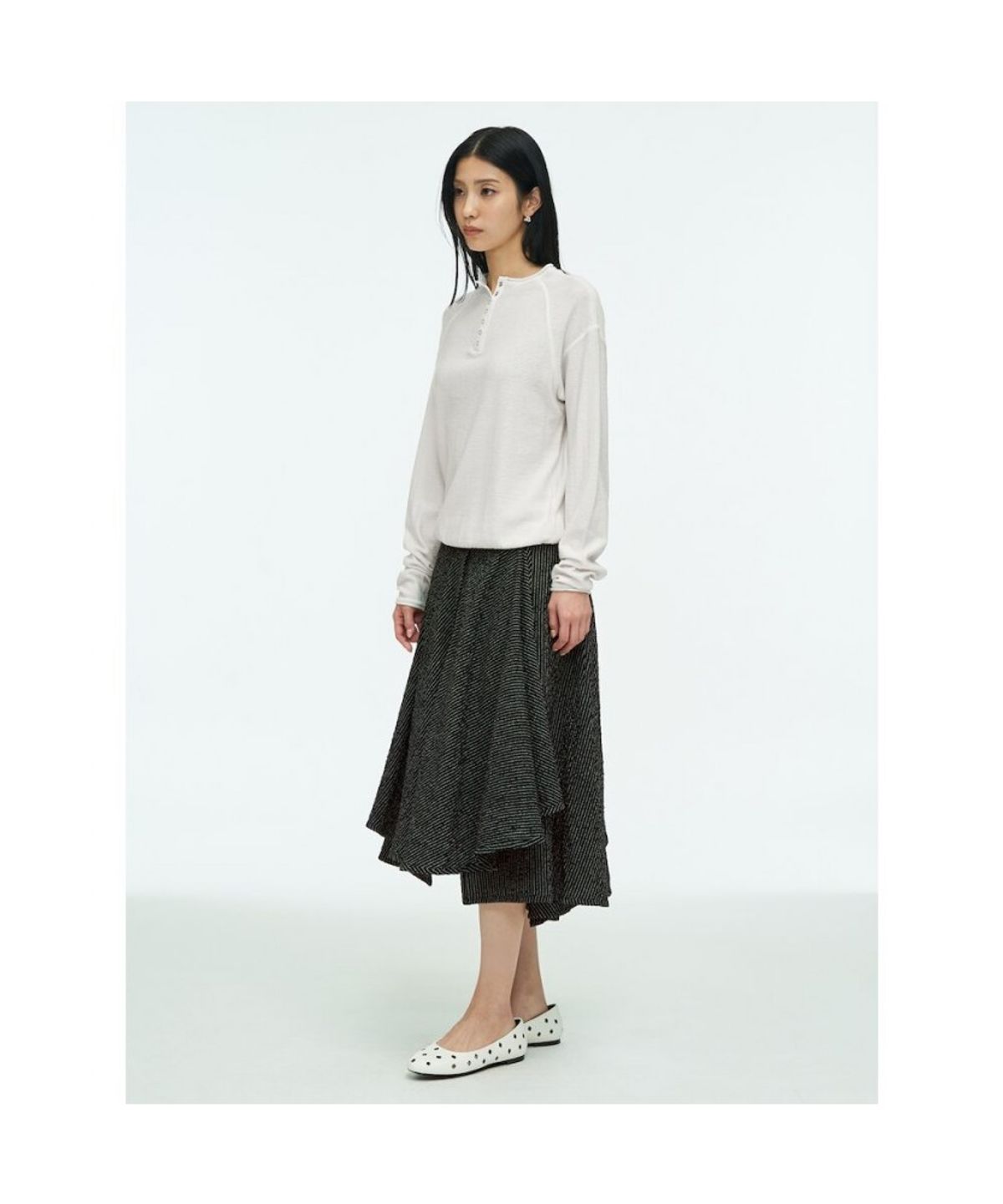 앙개(ANGGAE) Half Neck Button Pullover  Ivory