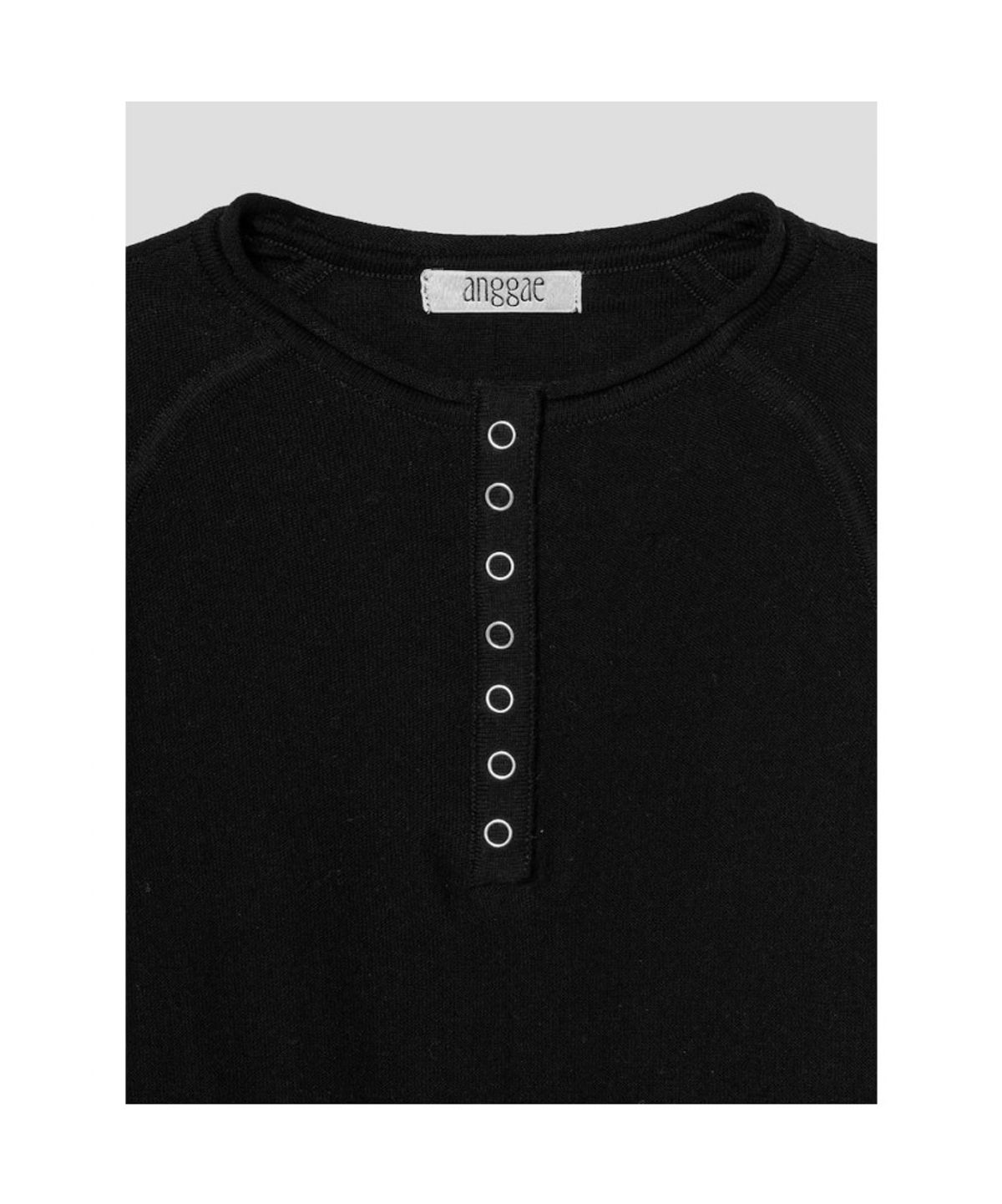 앙개(ANGGAE) Half Neck Button Pullover  Black