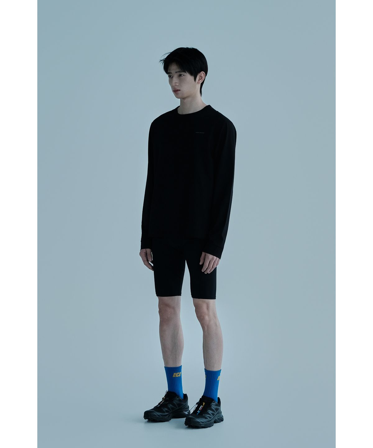 얼스캄에라(EARTH CALM ERA) 컴프레션 액티브 하프 타이즈_블랙