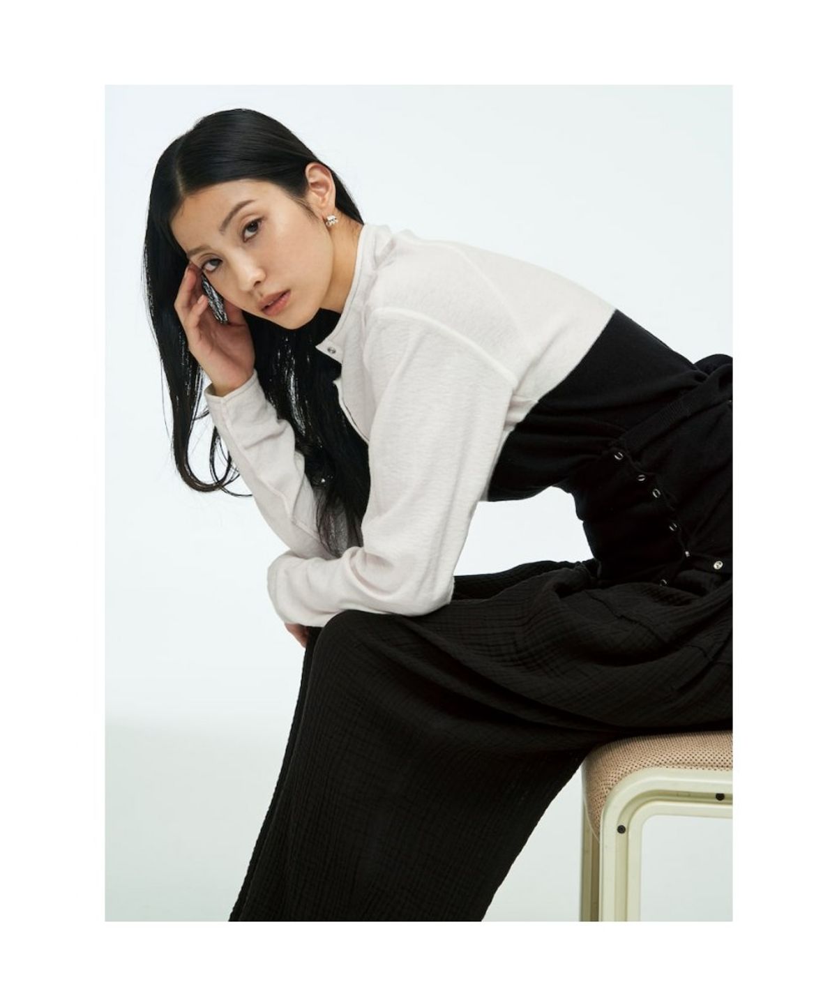 앙개(ANGGAE) Peplum Pants  Black