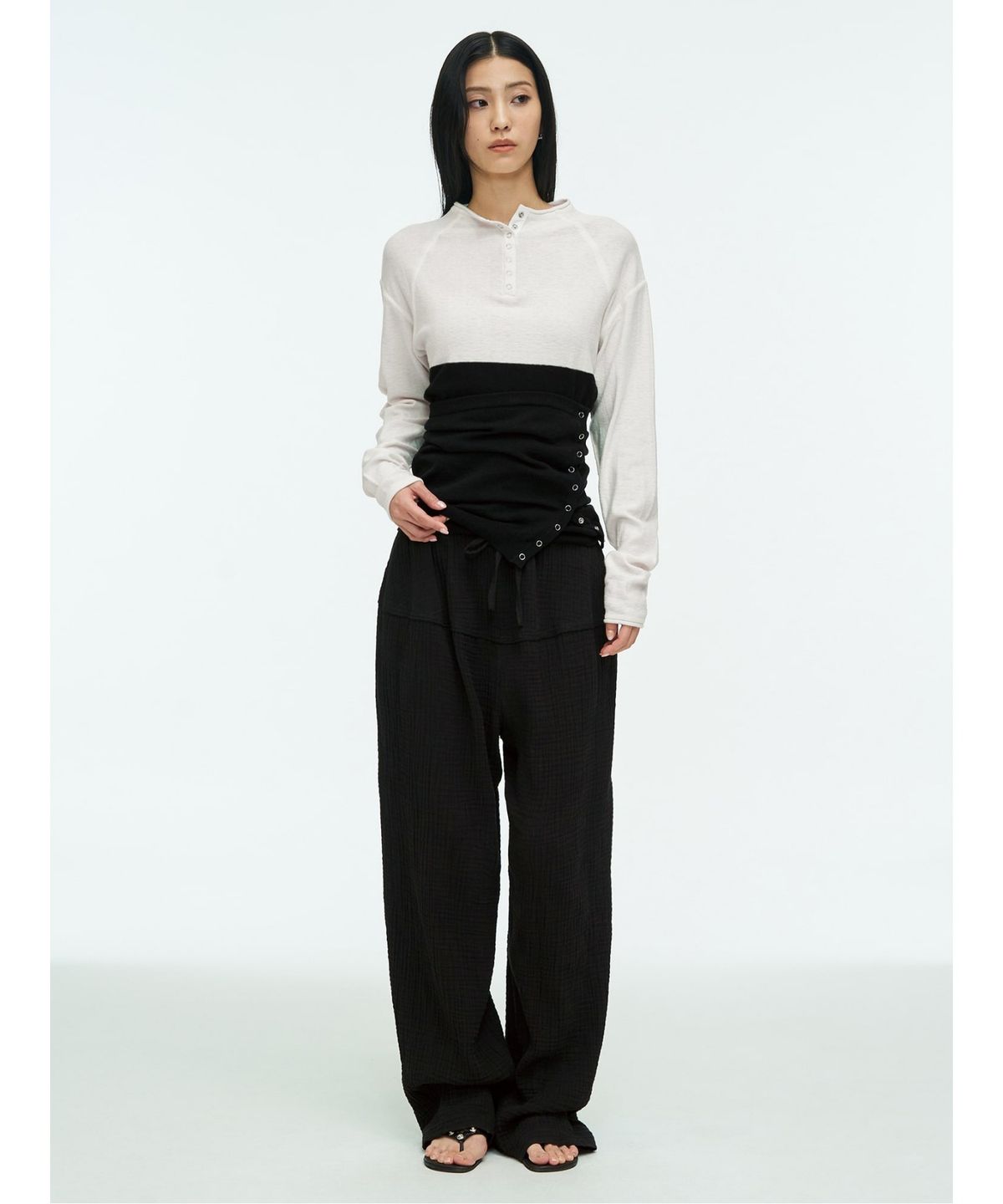 앙개(ANGGAE) Peplum Pants  Black