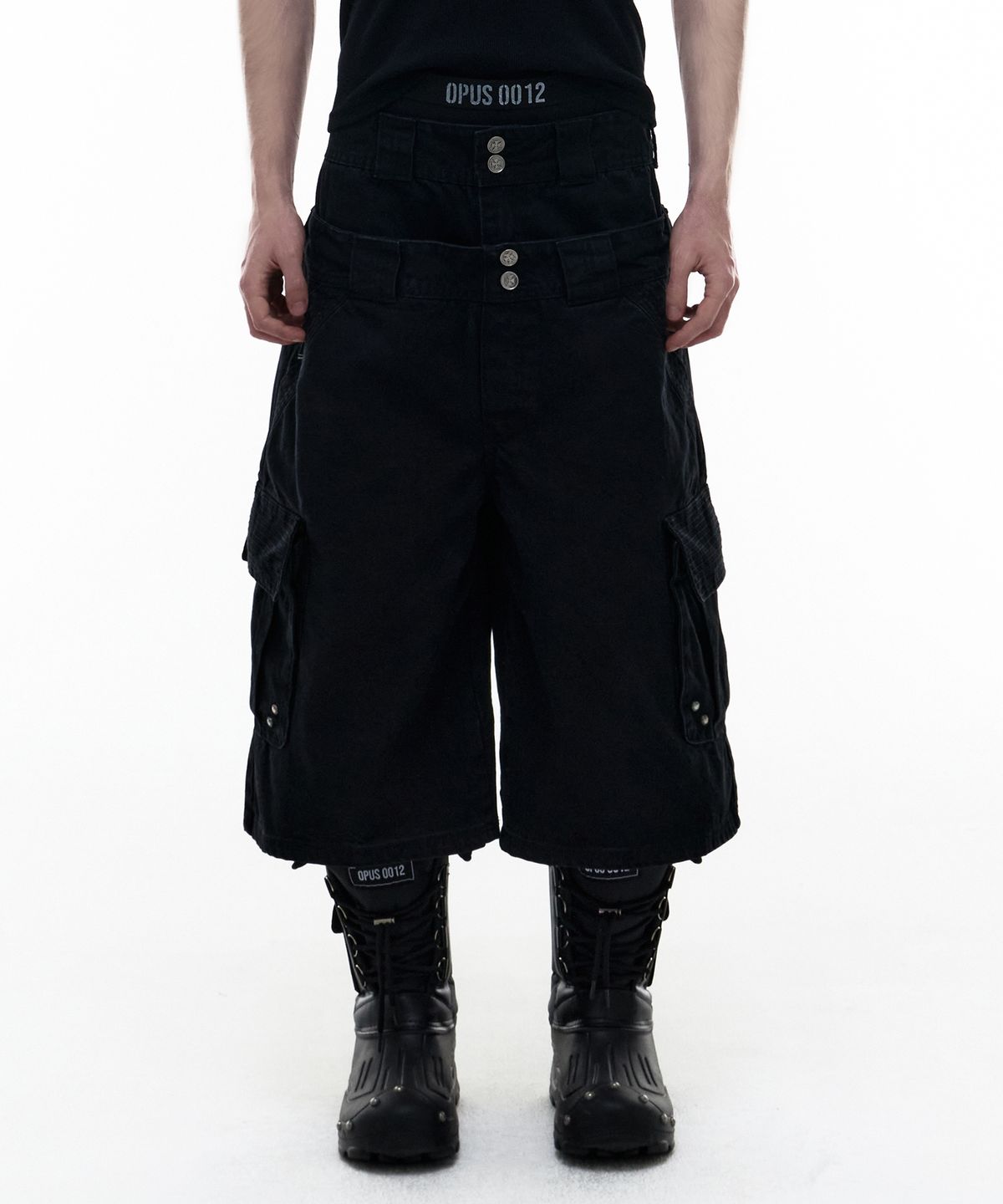 오퍼스 0012(OPUS 0012) Op. 08 DESERT MAXI CARGO SHORTS BLACK