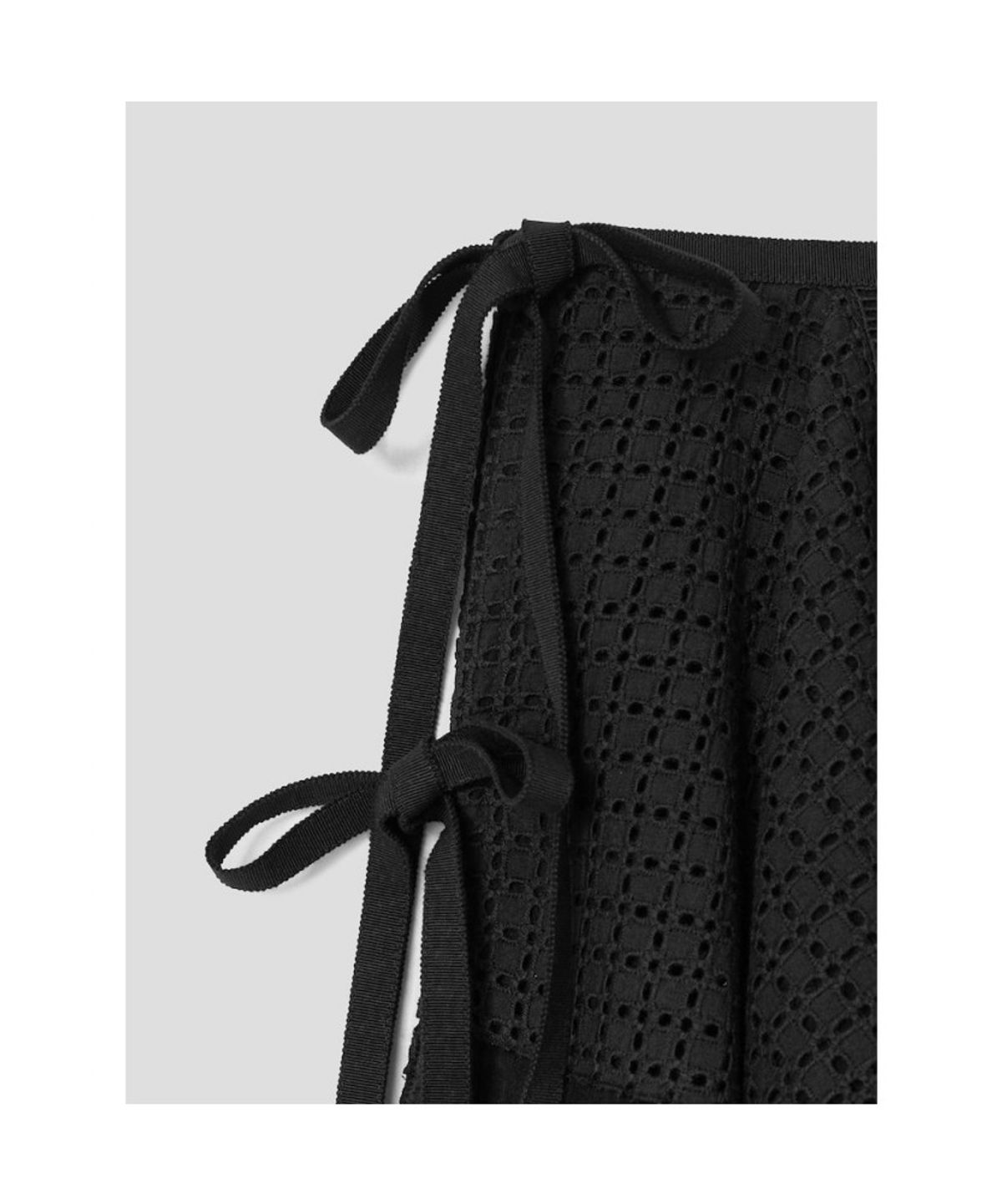 앙개(ANGGAE) Eyelet Chou Chou  Black