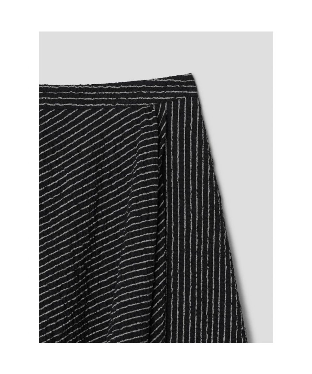 앙개(ANGGAE) Multi Panel Skirt  Black