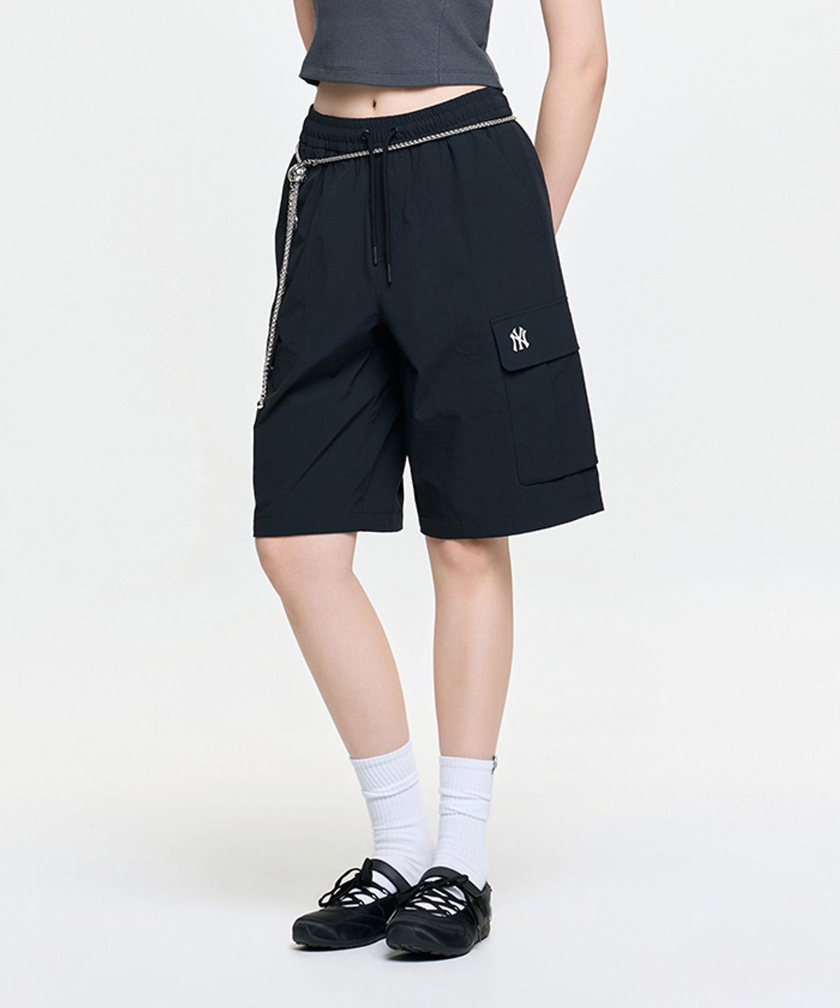 엠엘비(MLB) 고프코어 코튼터치 볼륨 카고 버뮤다 반바지 NY (Black)