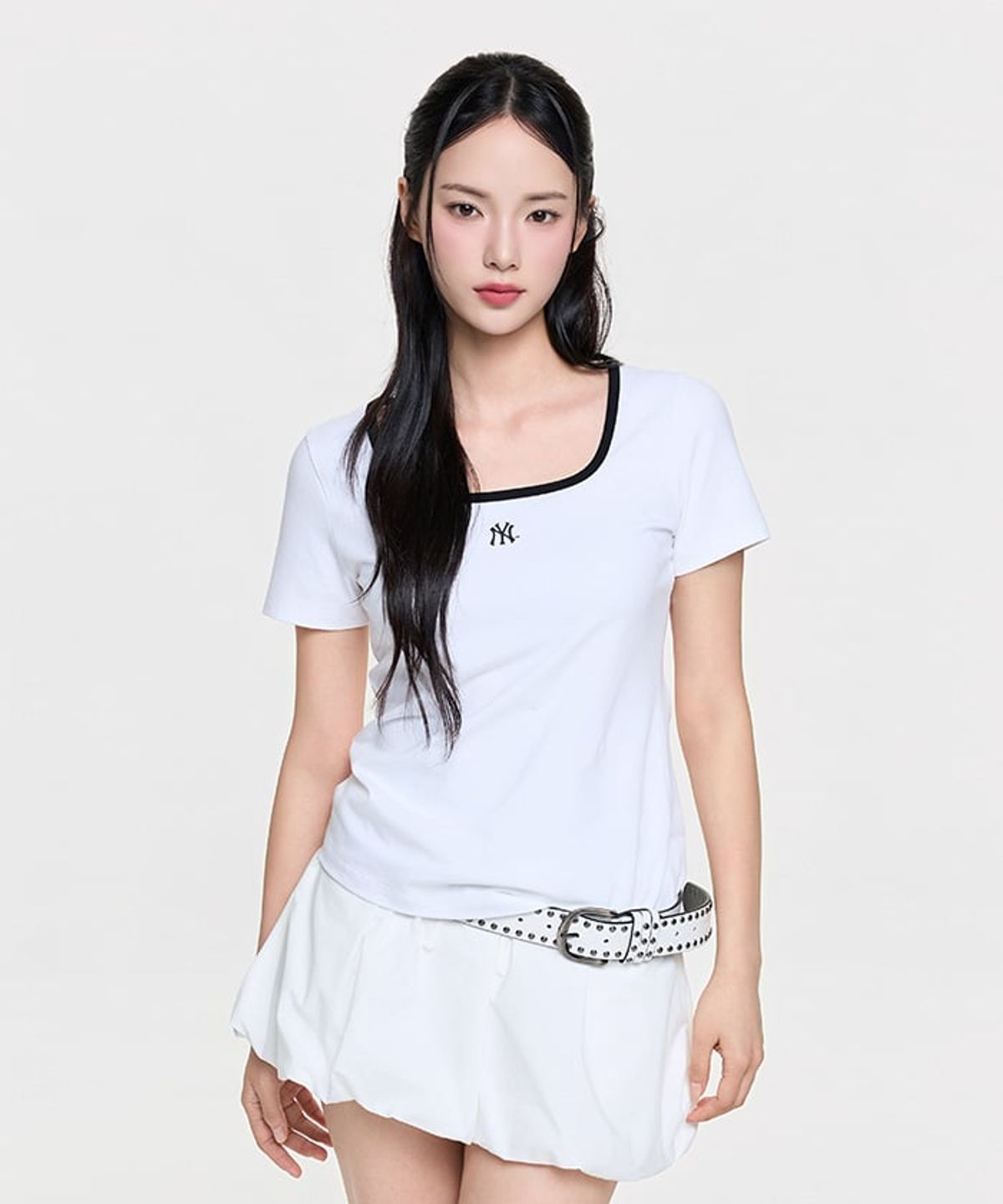엠엘비(MLB) 여성 베이직 스퀘어넥 슬림핏 반팔 티셔츠 NY (White)