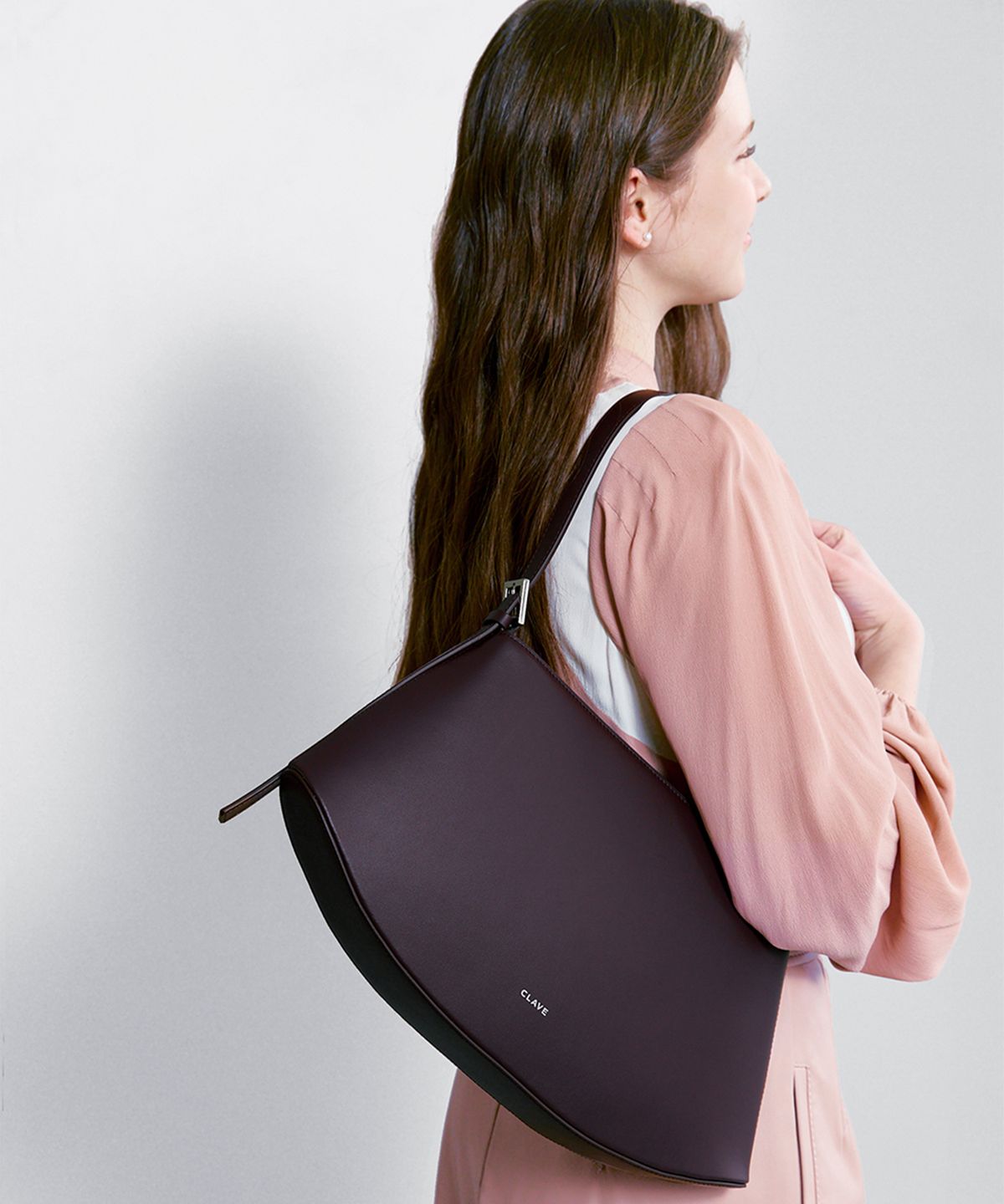 끌라베(CLAVE) 미아 버건디 토트백 (MIA Burgundy Tote Bag)