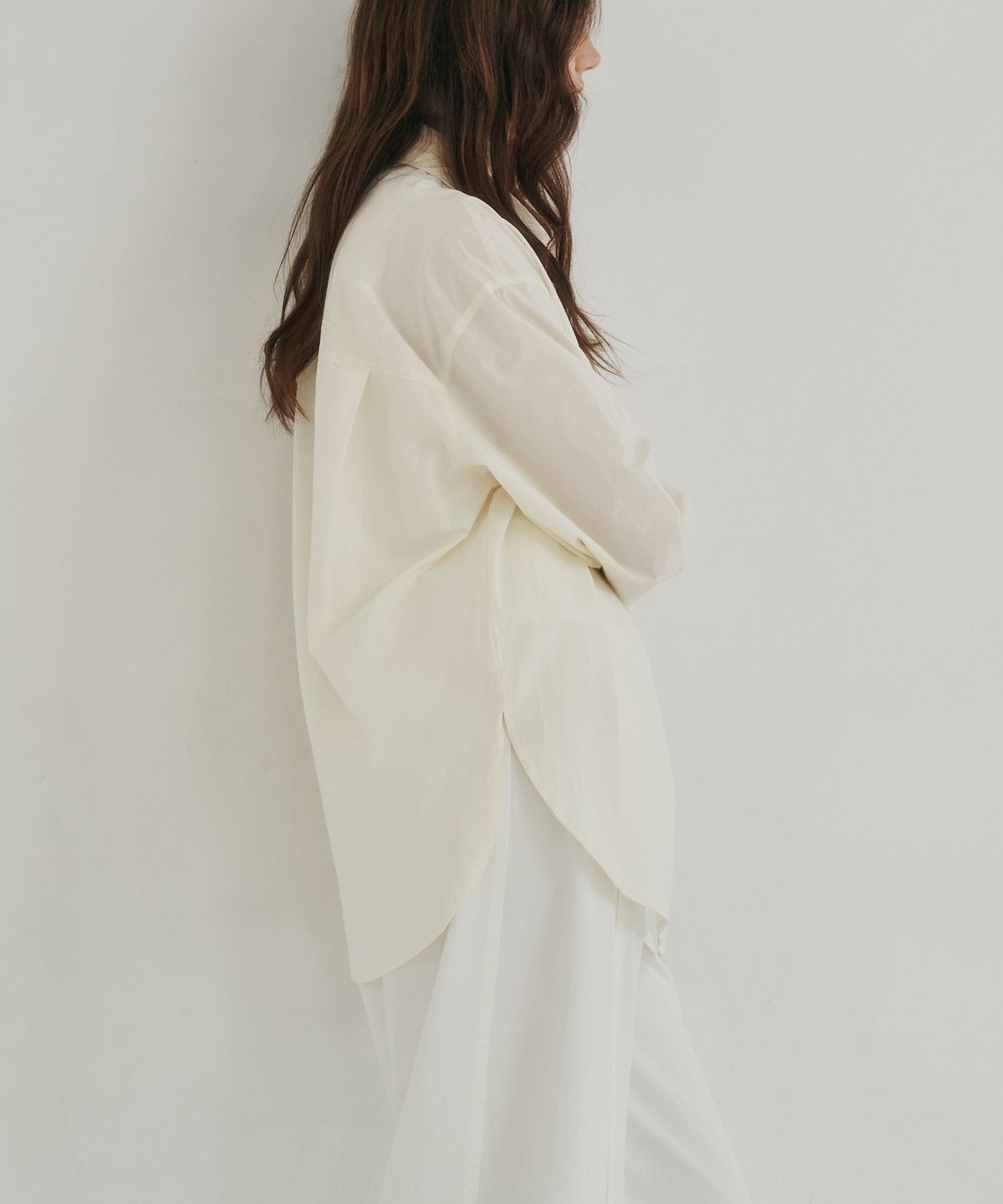 로시로우(LOSSYROW) Side Slit Cotton Shirt cream