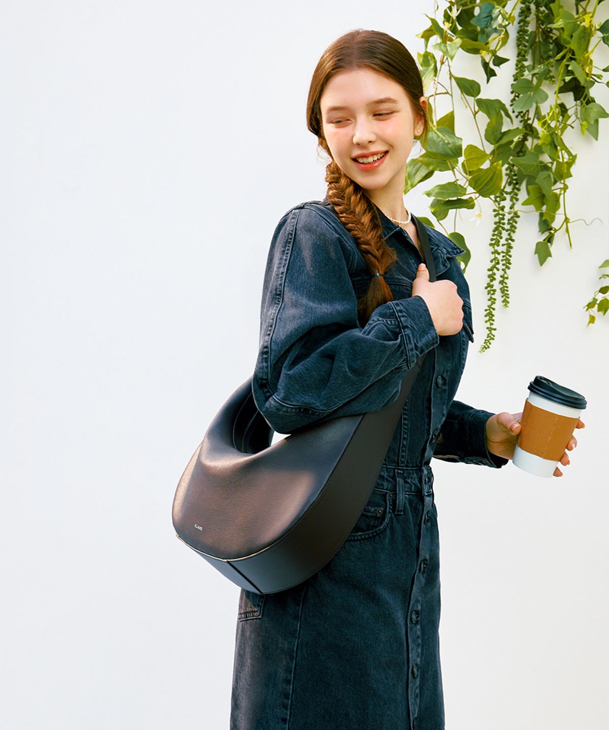 끌라베(CLAVE) 슬론 다크브라운 숄더백 (SLOANE Dark Brown Shoulder Bag)