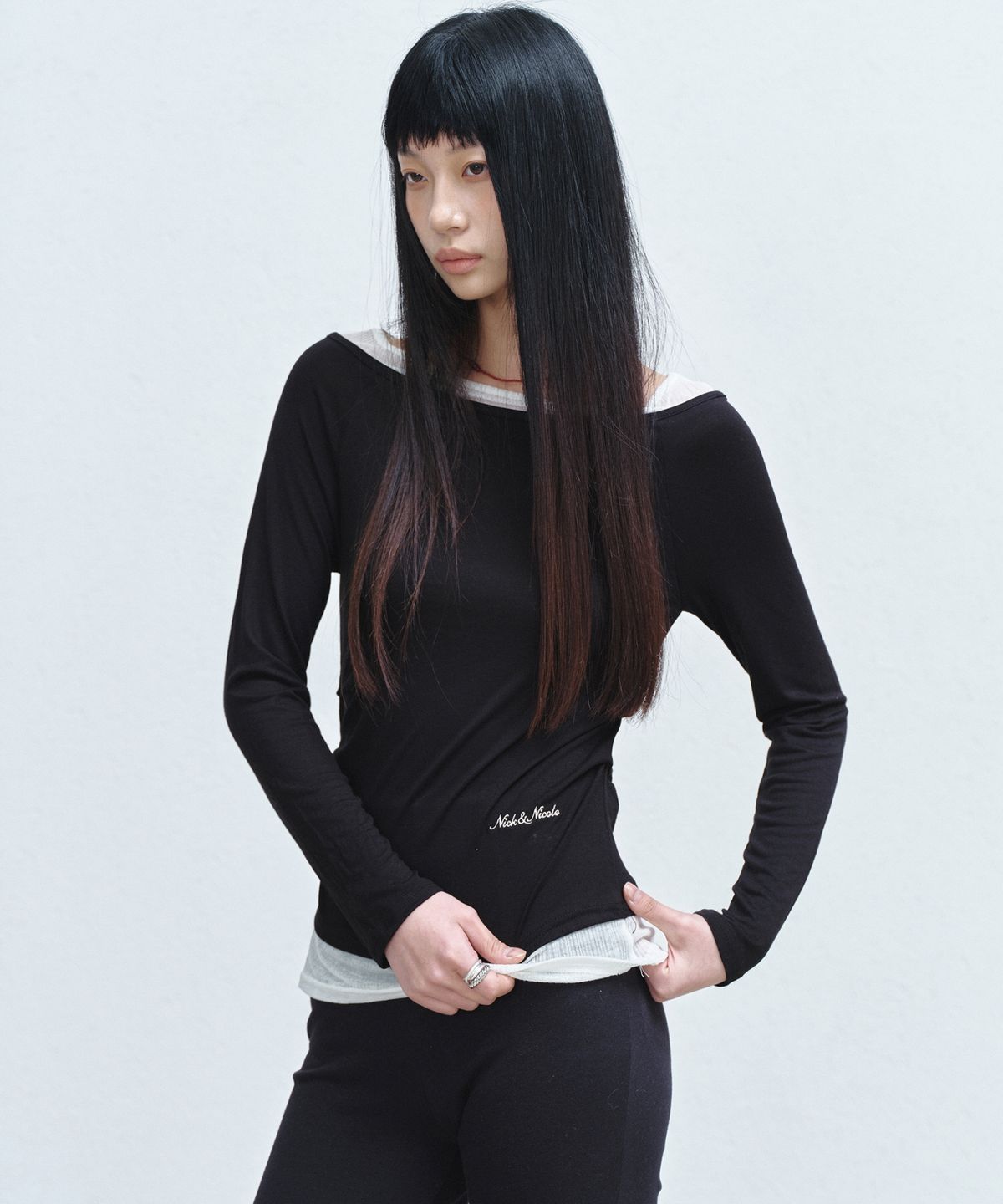 닉앤니콜(NICK&NICOLE) SHOULDER LAYERED TOP_BLACK