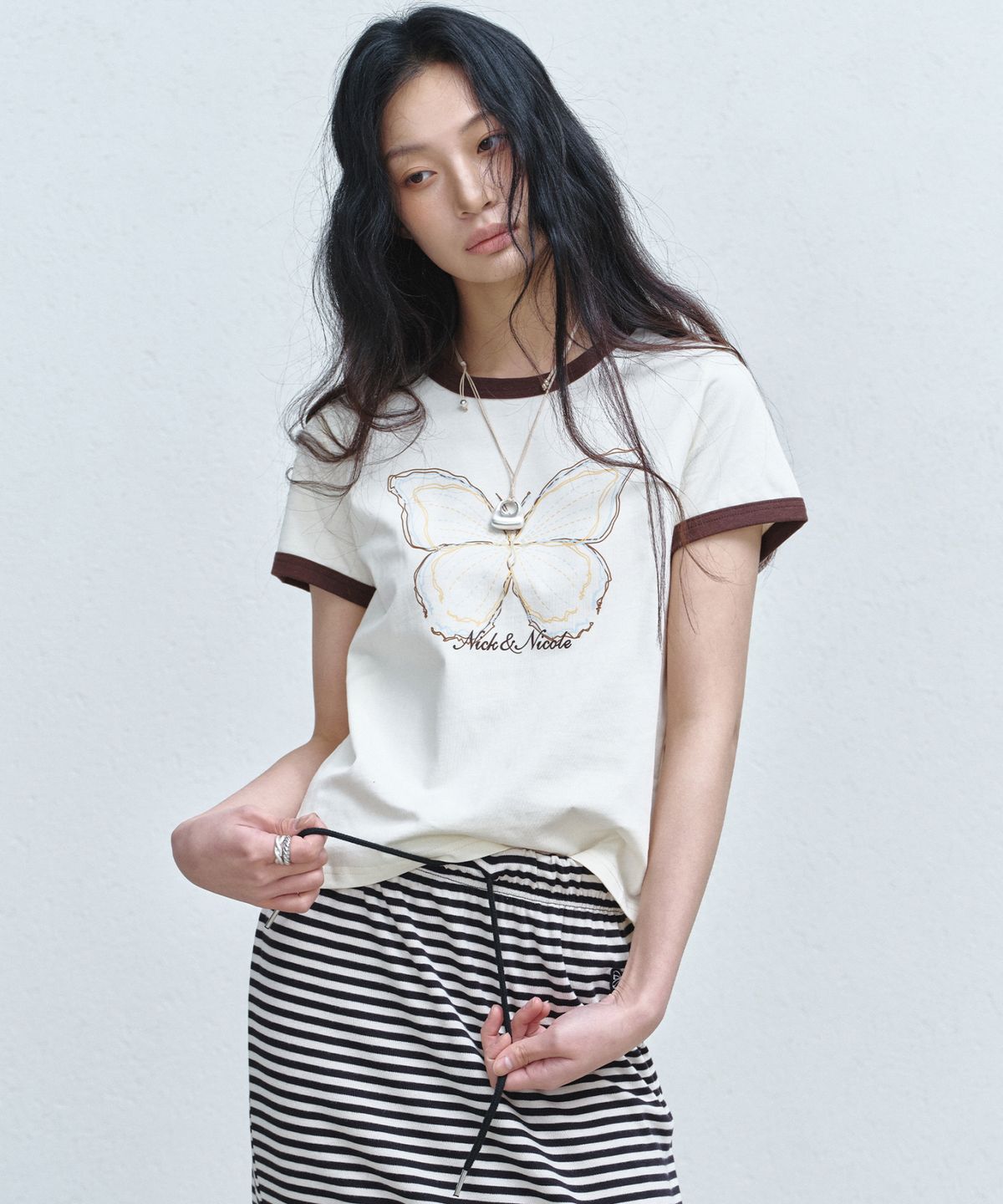 닉앤니콜(NICK&NICOLE) BUTTERFLY GRAPHIC RINGER TOP_CREAM