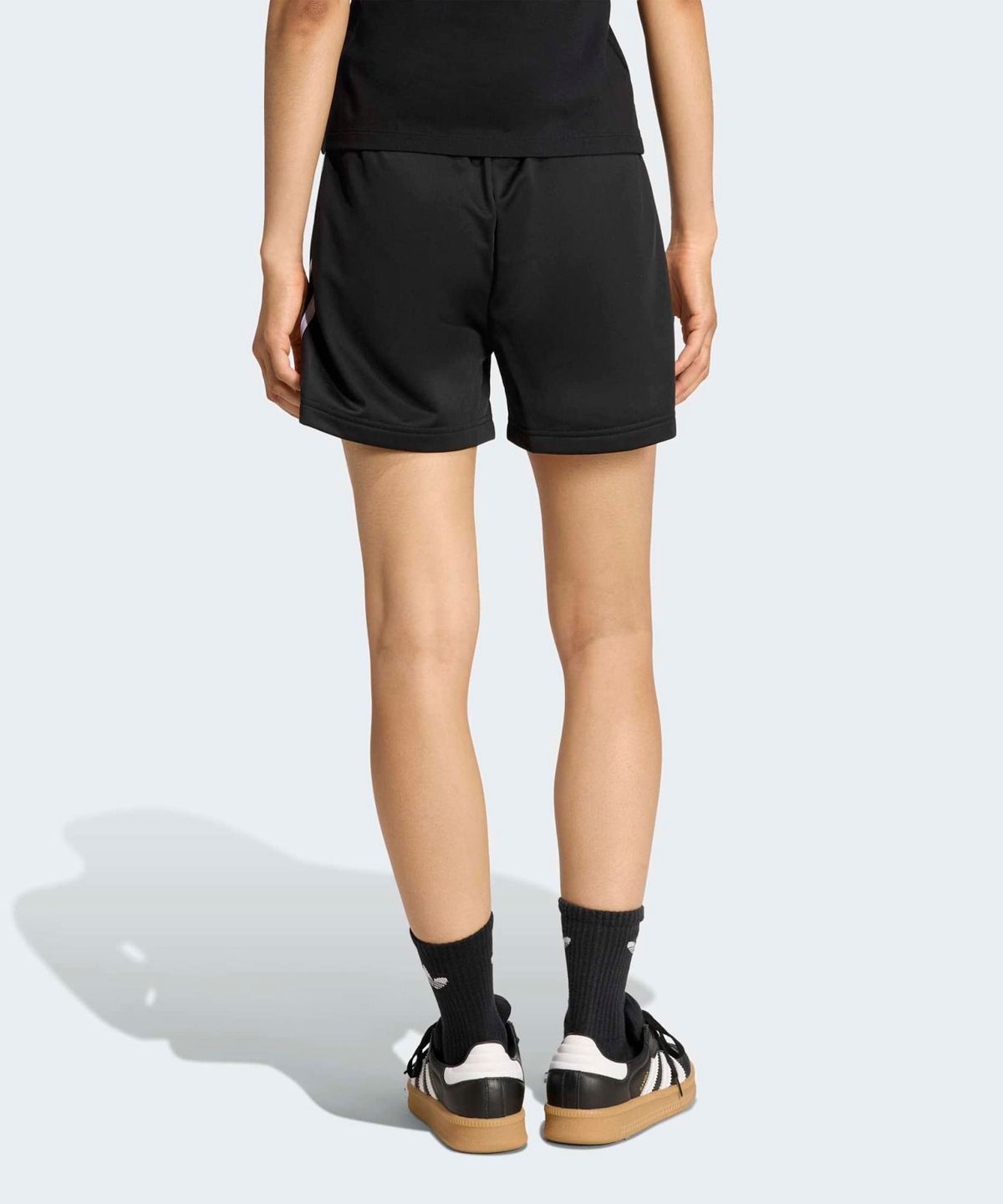 아디다스(ADIDAS) 파이어버드 클래식 숏 팬츠 - 블랙:화이트 / KD5569