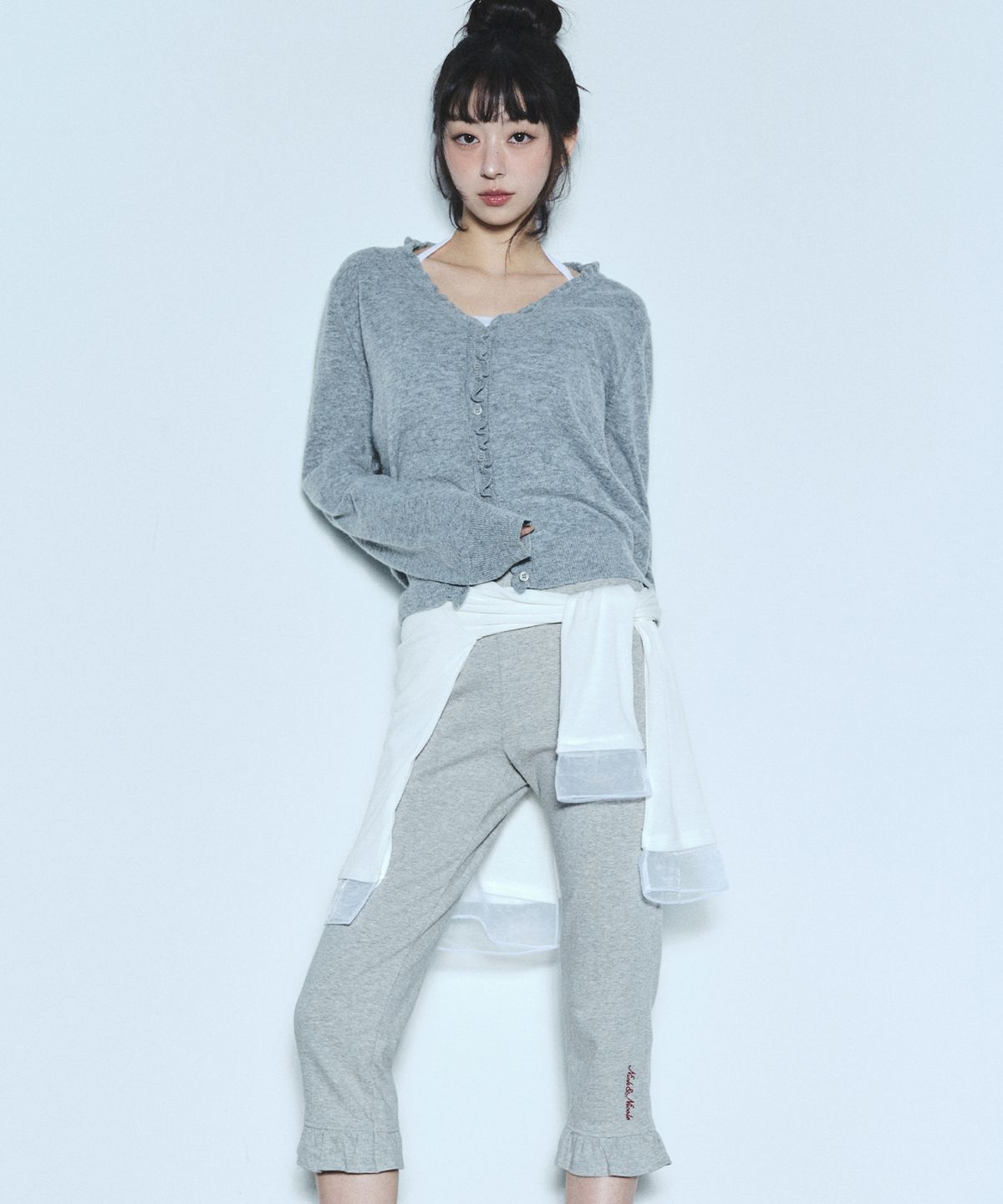 닉앤니콜(NICK&NICOLE) FRILL CAPRI PANTS_GRAY