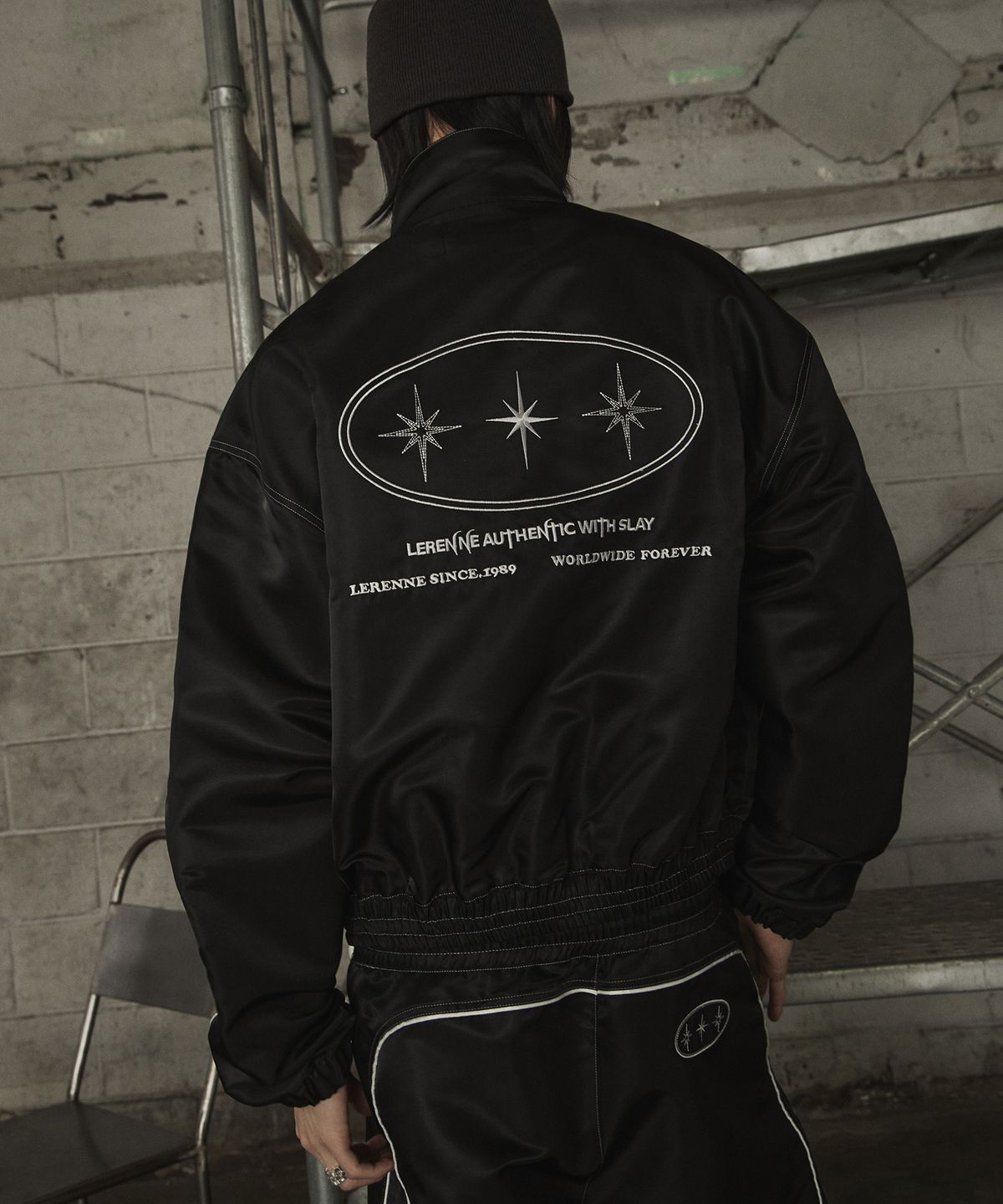 르렌느(LERENNE) Three Layer Star High Neck Jacket - Black