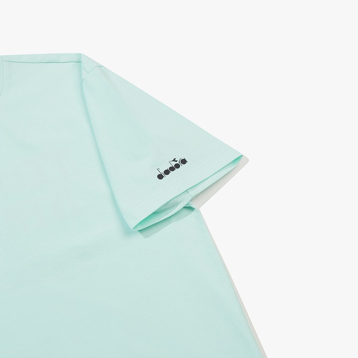 디아도라(diadora) 에어텍스 볼 버디 반팔 티셔츠 MINT