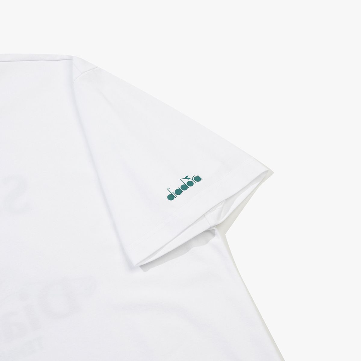 디아도라(diadora) 에어텍스 살루테 반팔 티셔츠 OFF WHITE