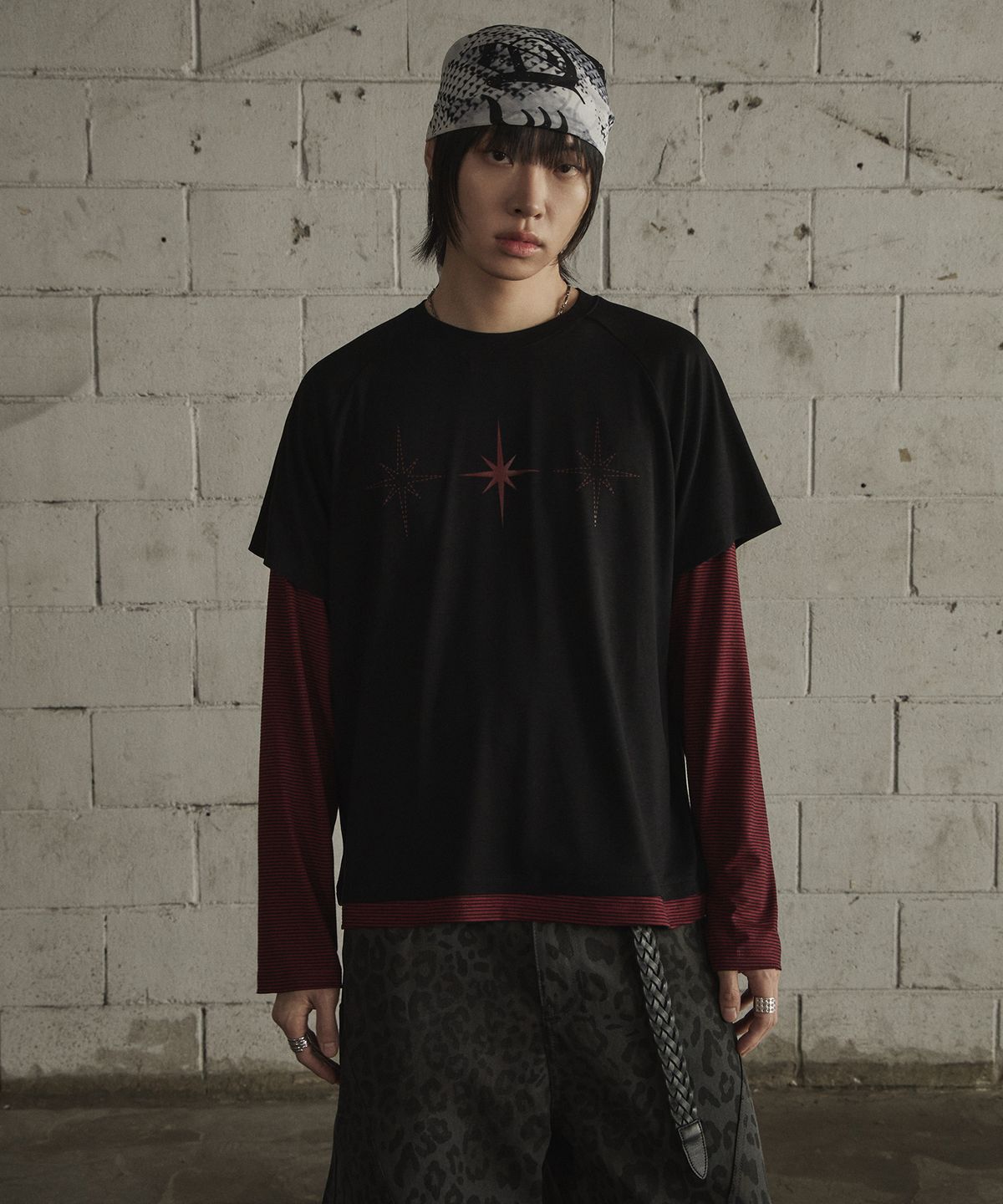 르렌느(LERENNE) Layered Sleeve T-Shirt - Black