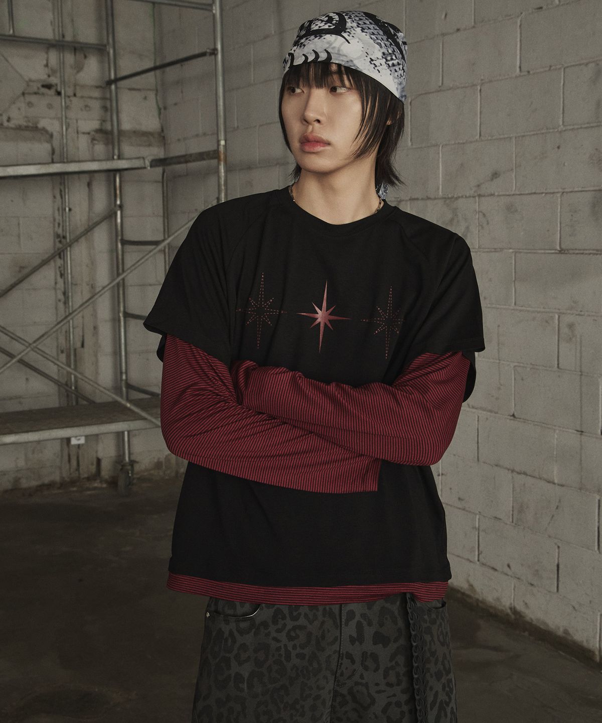 르렌느(LERENNE) Layered Sleeve T-Shirt - Black