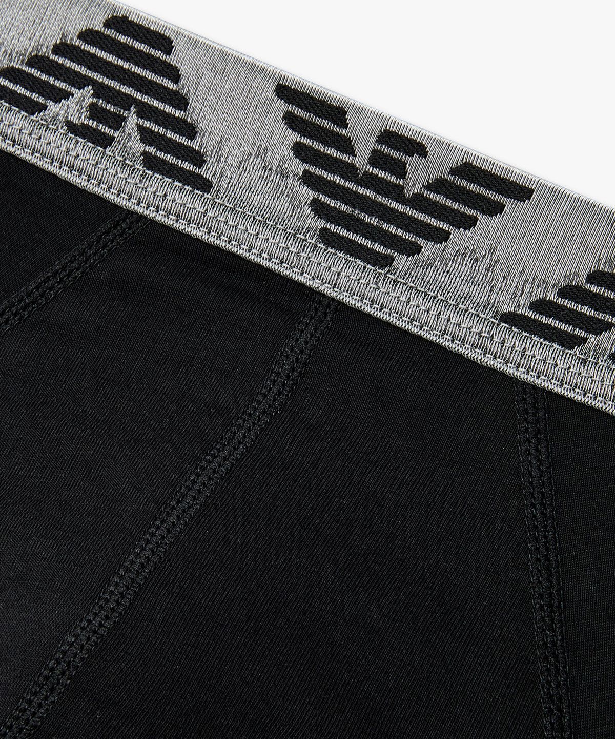 엠포리오 아르마니 언더웨어(EMPORIO ARMANI UNDERWEAR) 남성 로고 디테일 밴딩 브리프_내츄럴 블랙 0816111162