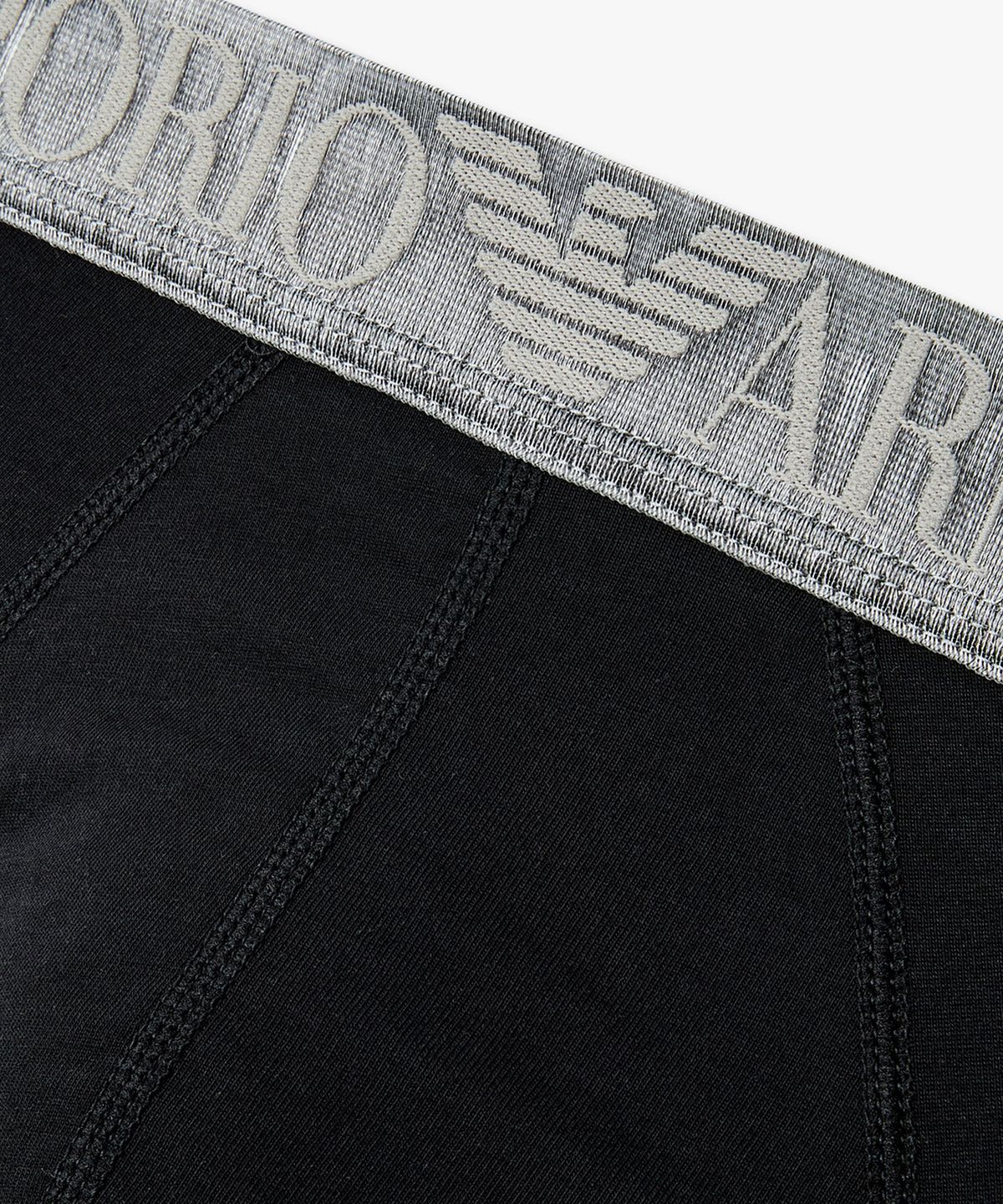 엠포리오 아르마니 언더웨어(EMPORIO ARMANI UNDERWEAR) 남성 로고 디테일 밴딩 브리프_블랙 0816111161
