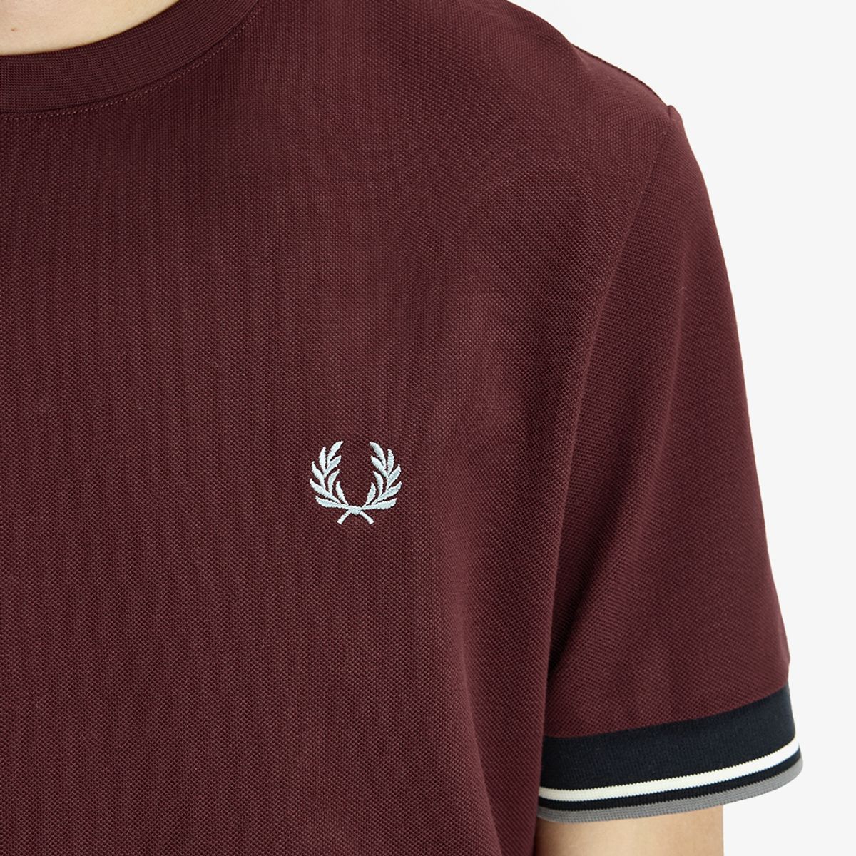 프레드페리(FRED PERRY) [Sharp] 트윈 팁 커프 티셔츠 - 옥스블러드 AFPM2612396-597