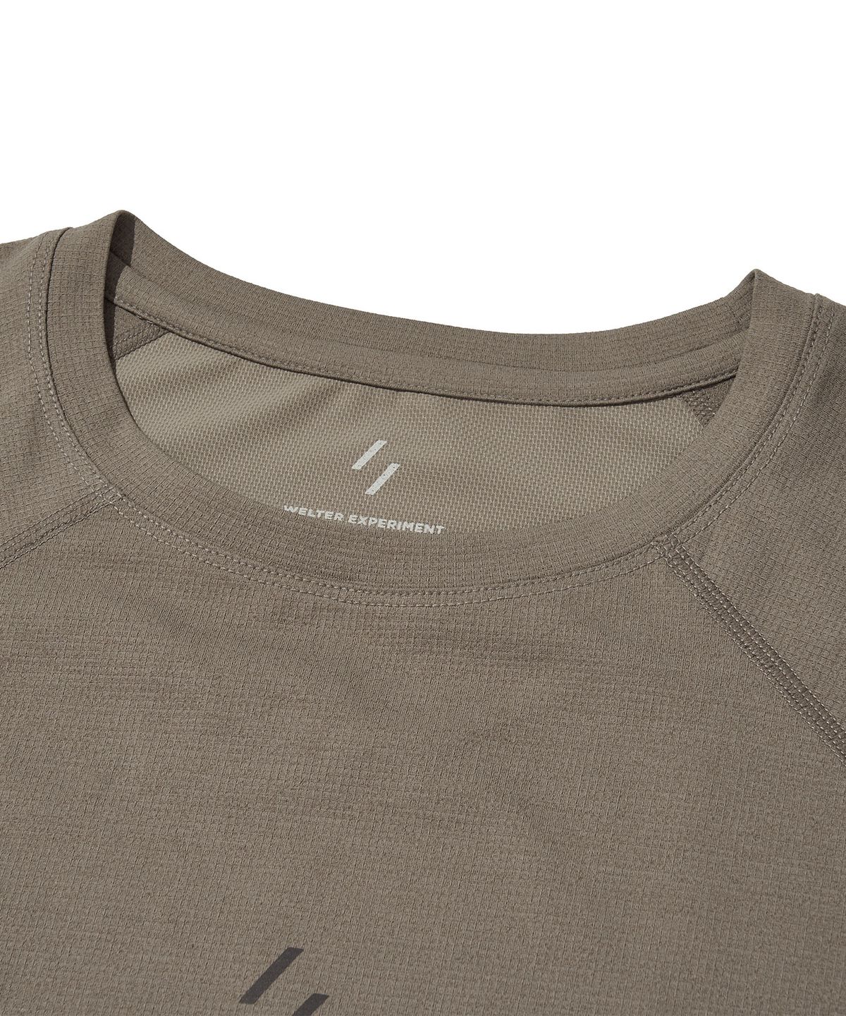 웰터 익스페리먼트(WELTER EXPERIMENT) CLIMAFLOW LONG SLEEVE T-SHIRT_DARK BEIGE