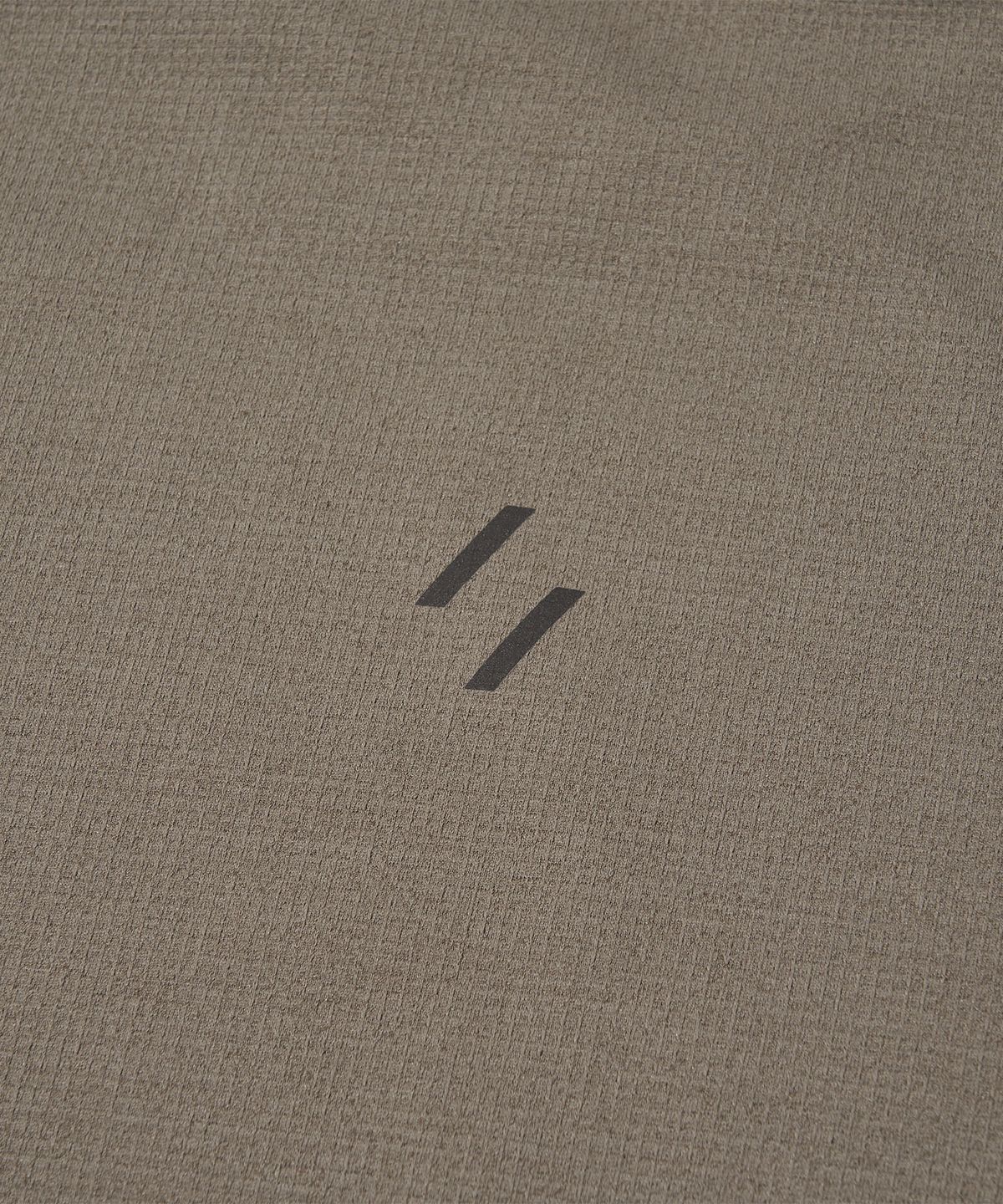 웰터 익스페리먼트(WELTER EXPERIMENT) CLIMAFLOW LONG SLEEVE T-SHIRT_DARK BEIGE