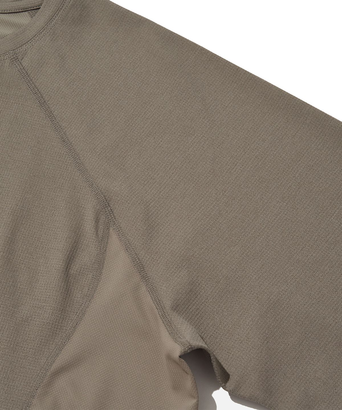 웰터 익스페리먼트(WELTER EXPERIMENT) CLIMAFLOW LONG SLEEVE T-SHIRT_DARK BEIGE