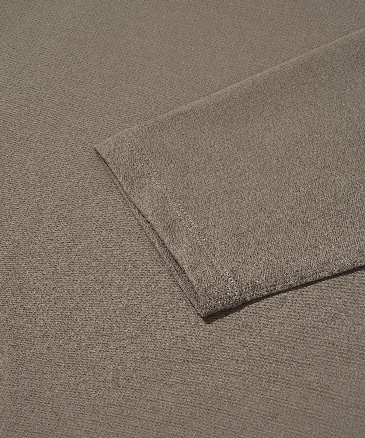 웰터 익스페리먼트(WELTER EXPERIMENT) CLIMAFLOW LONG SLEEVE T-SHIRT_DARK BEIGE