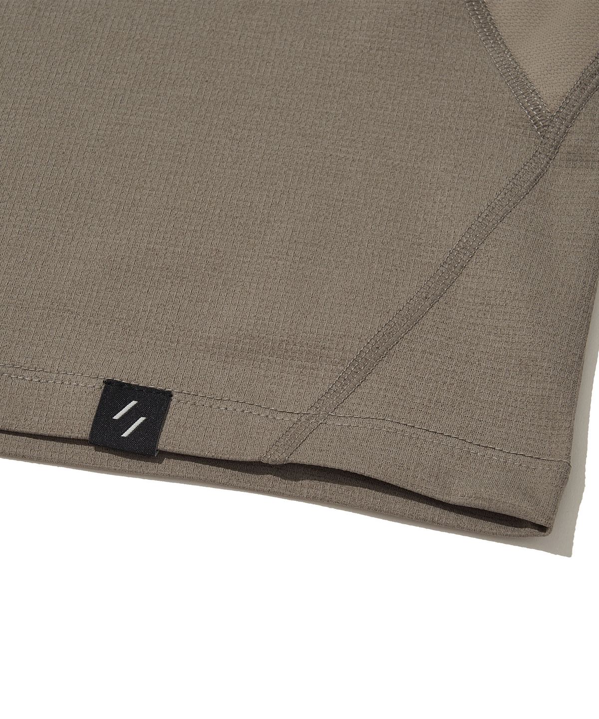웰터 익스페리먼트(WELTER EXPERIMENT) CLIMAFLOW LONG SLEEVE T-SHIRT_DARK BEIGE