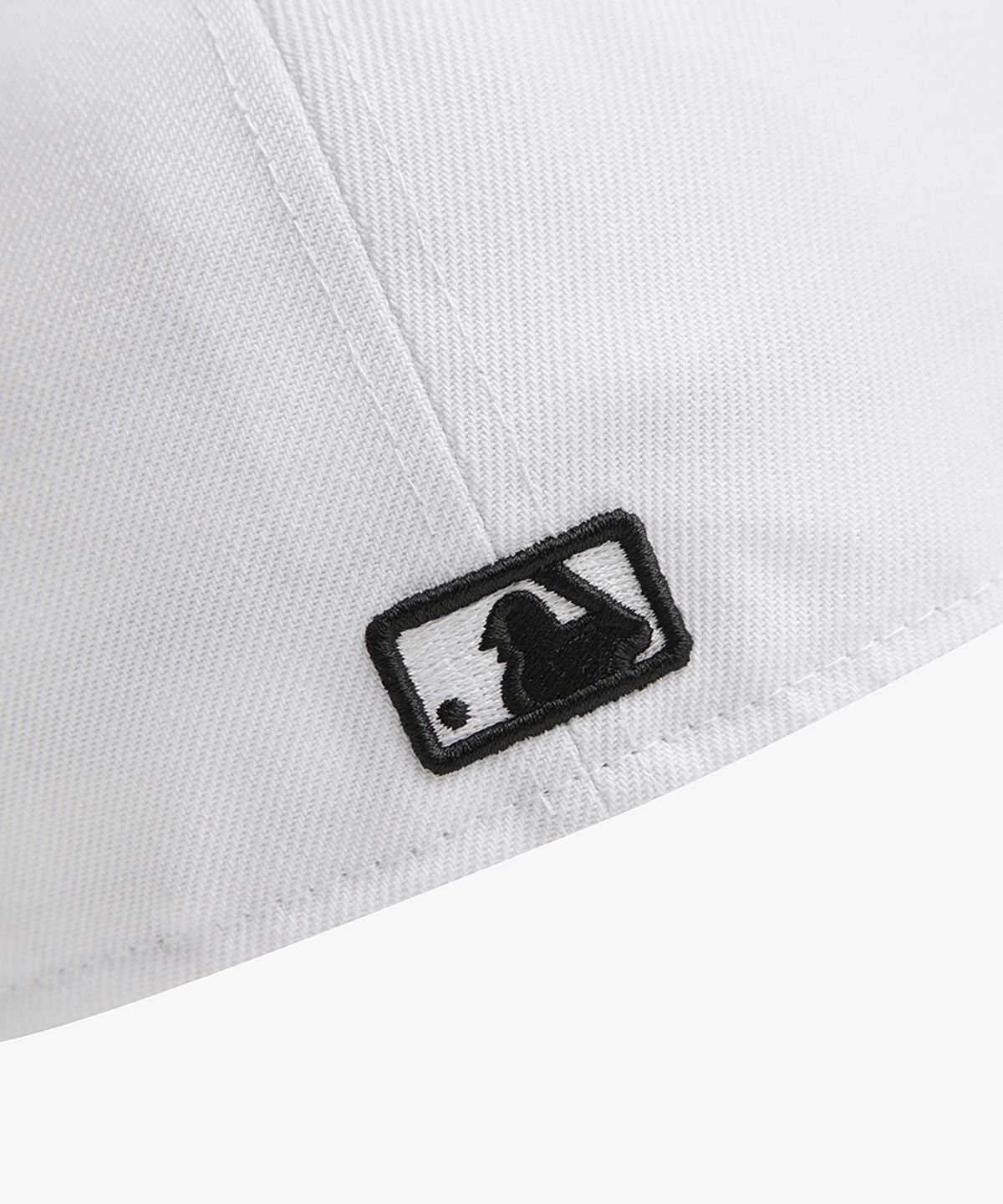 뉴에라(NEW ERA) MLB LA 다저스 베이직 피티드캡 옵틱 화이트 15131700
