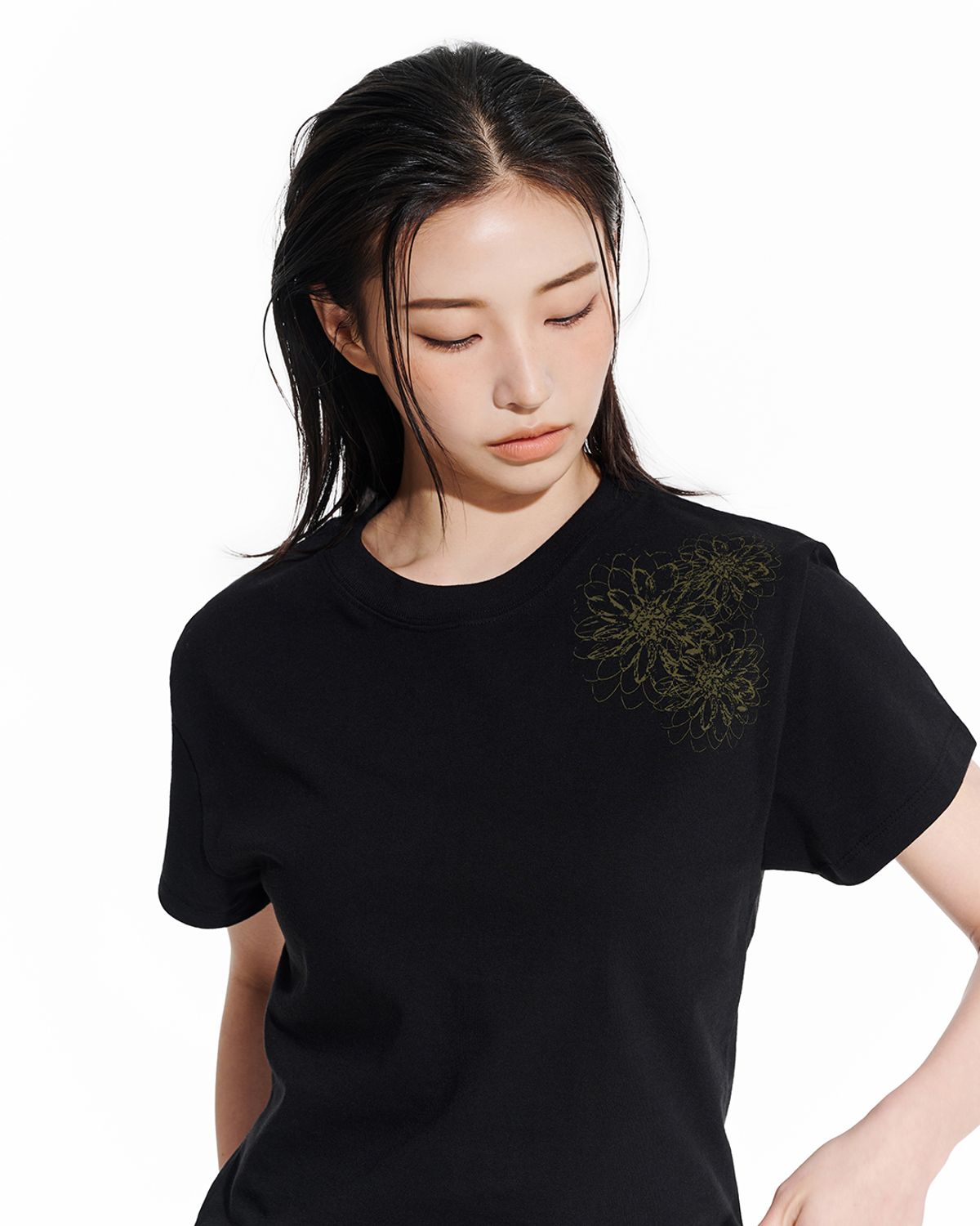 헤오진(HEOJIN) THE TRINITY BLOOM T-SHIRTS