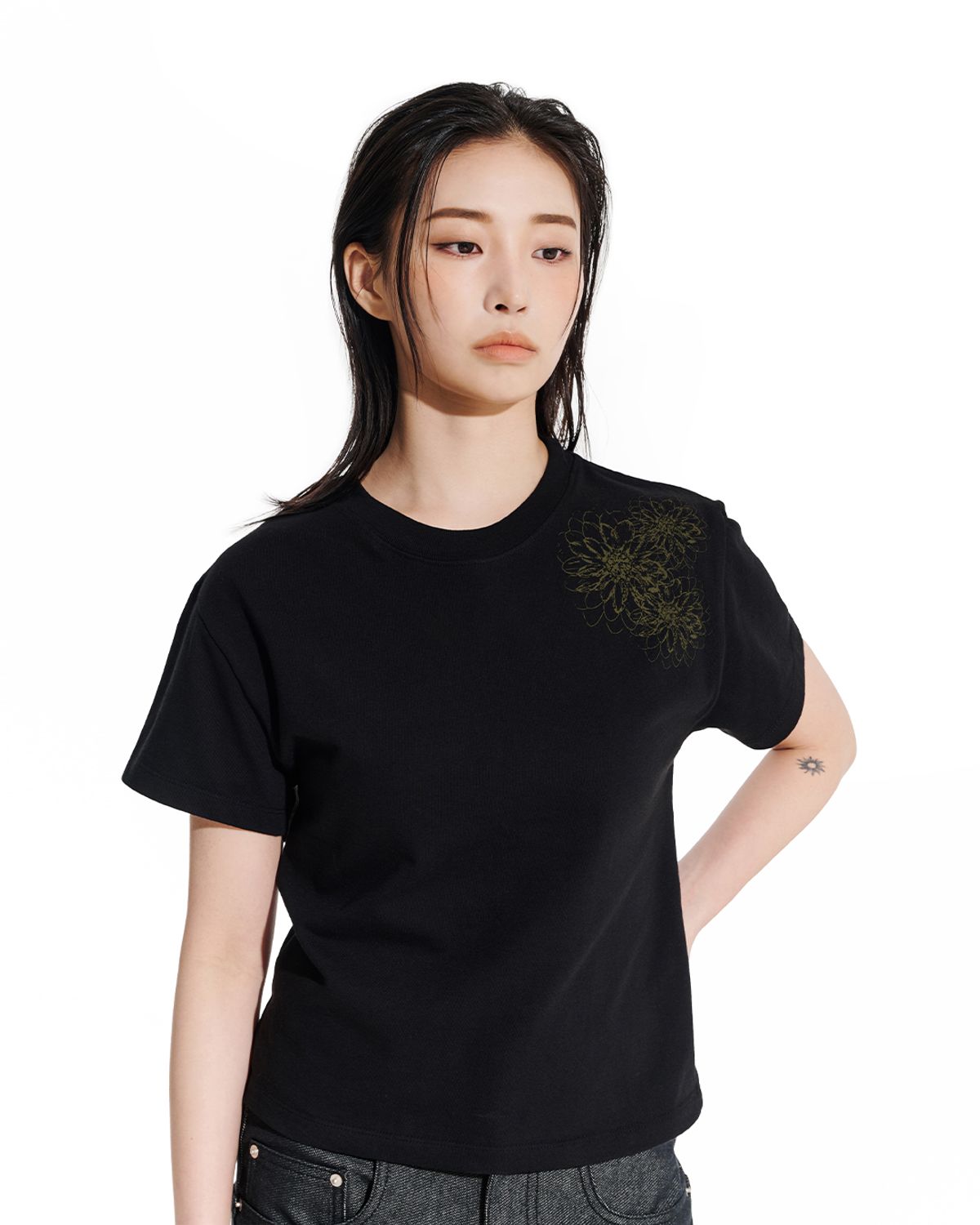 헤오진(HEOJIN) THE TRINITY BLOOM T-SHIRTS