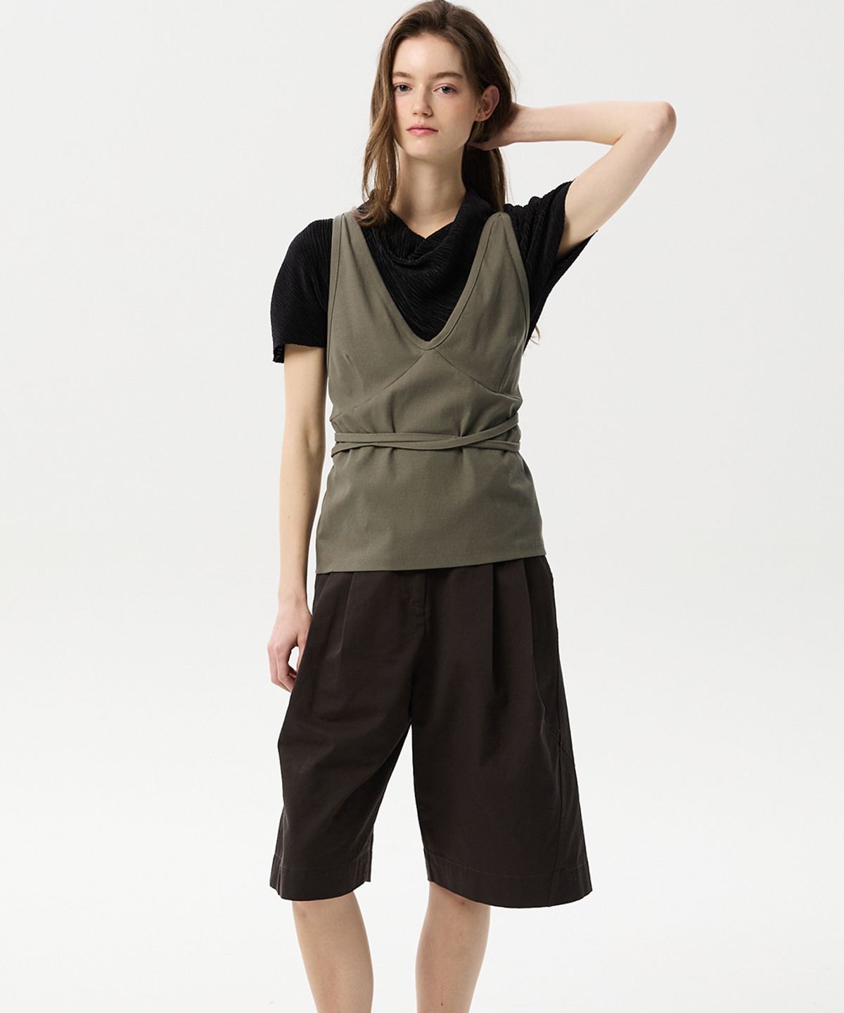 미드앤로우(MIDNLOW) Halter Layered Vest (Khaki)