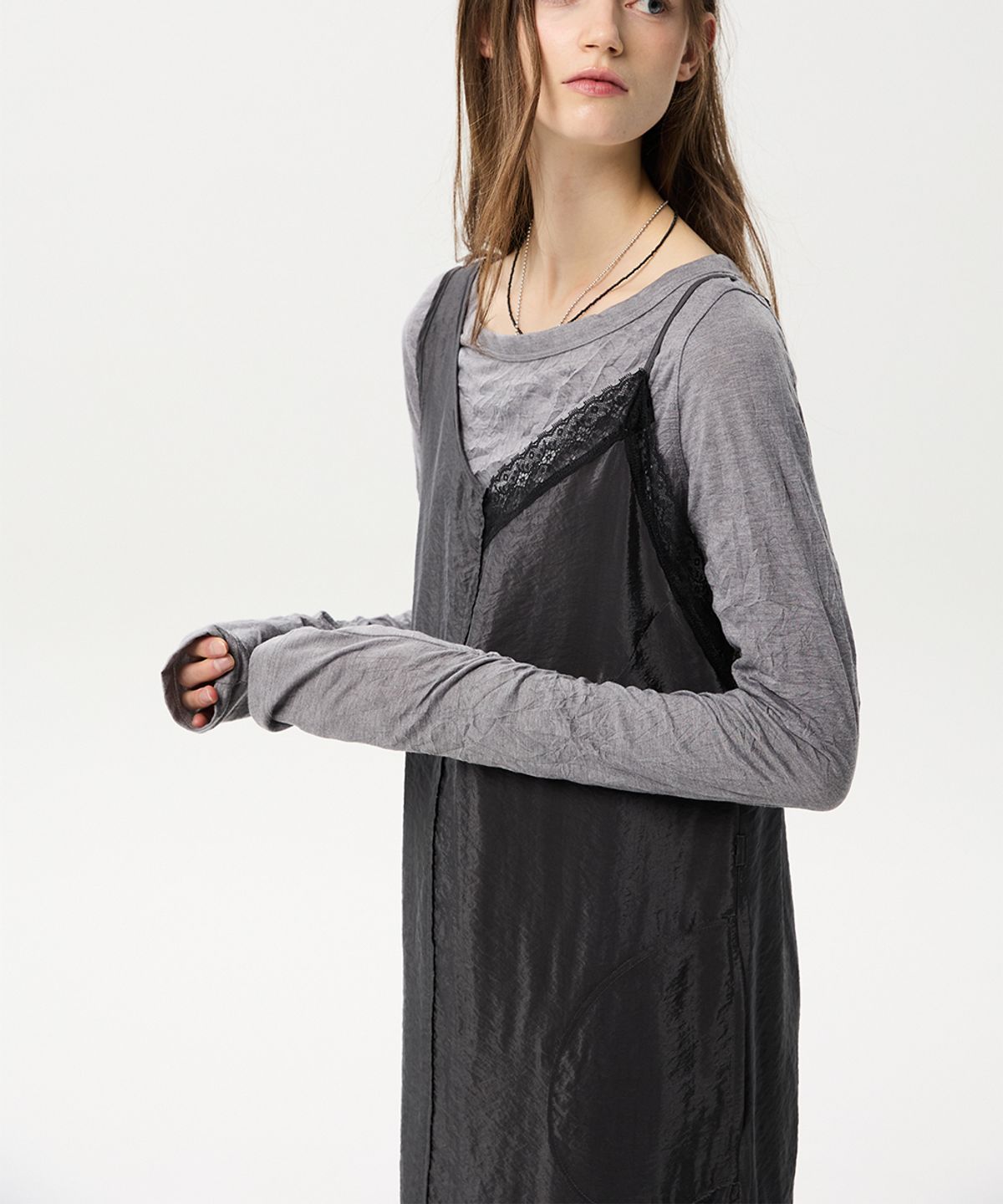 미드앤로우(MIDNLOW) Unbalanced Layered Dress