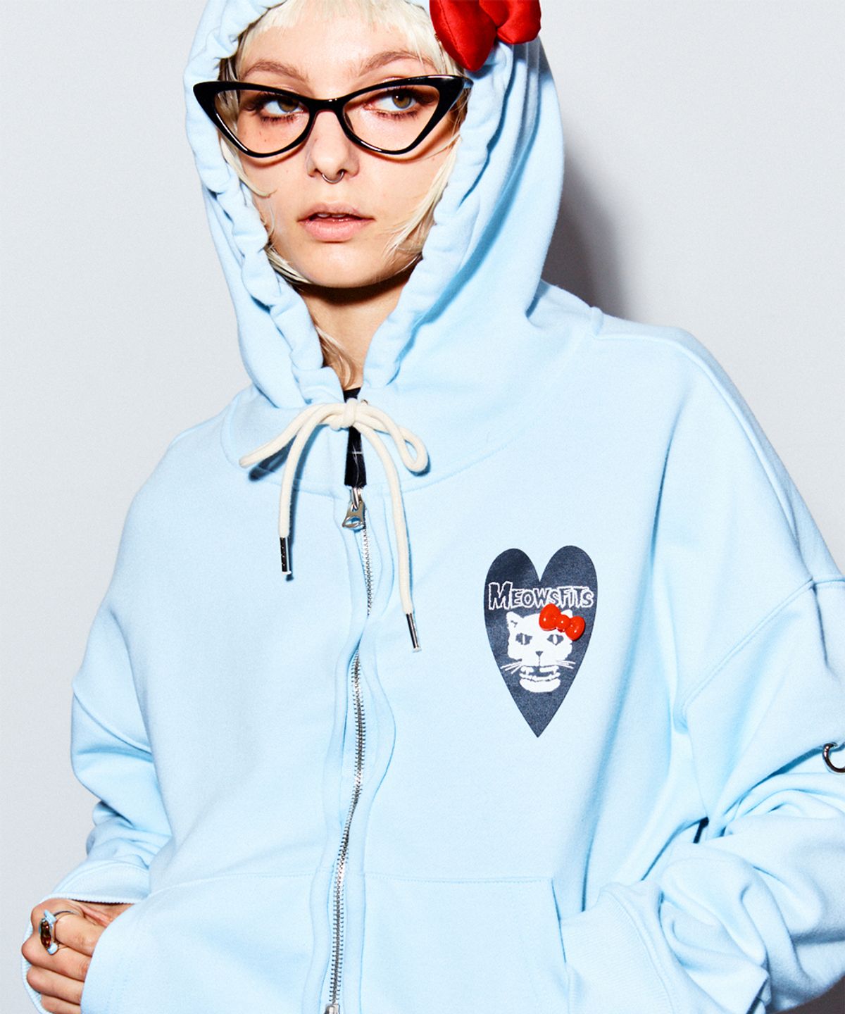 하이타이드 프랭키(HIGHTIDEFRANKIE) MEOWSFITS Crop Wire Zip-Up Hoodie Sky Blue